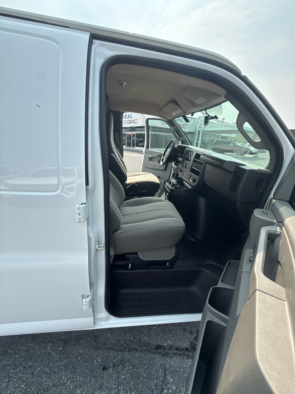 2026 GMC Savana Cargo 2500 Regular Wheelbase, Work Van, RWD