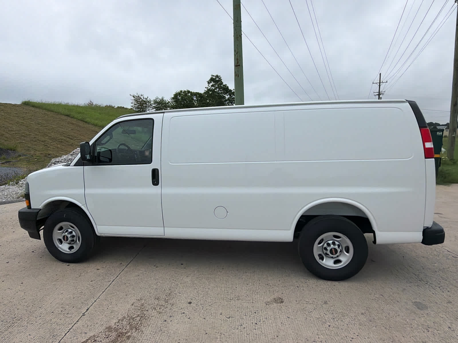 2026 GMC Savana Cargo 2500