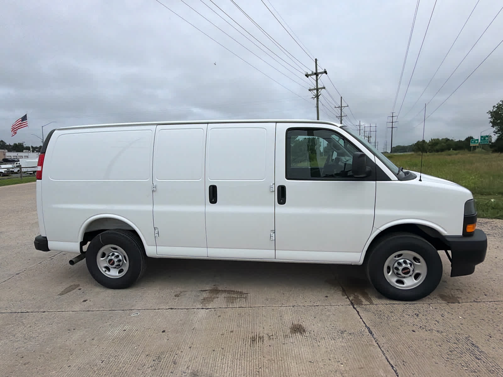 2026 GMC Savana Cargo 2500