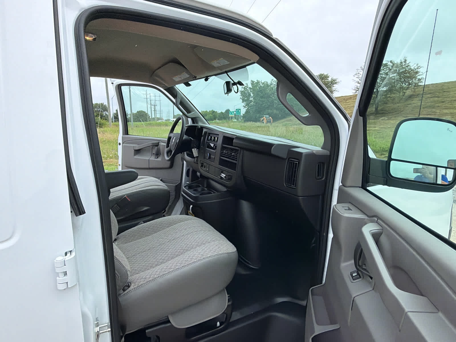 2026 GMC Savana Cargo 2500
