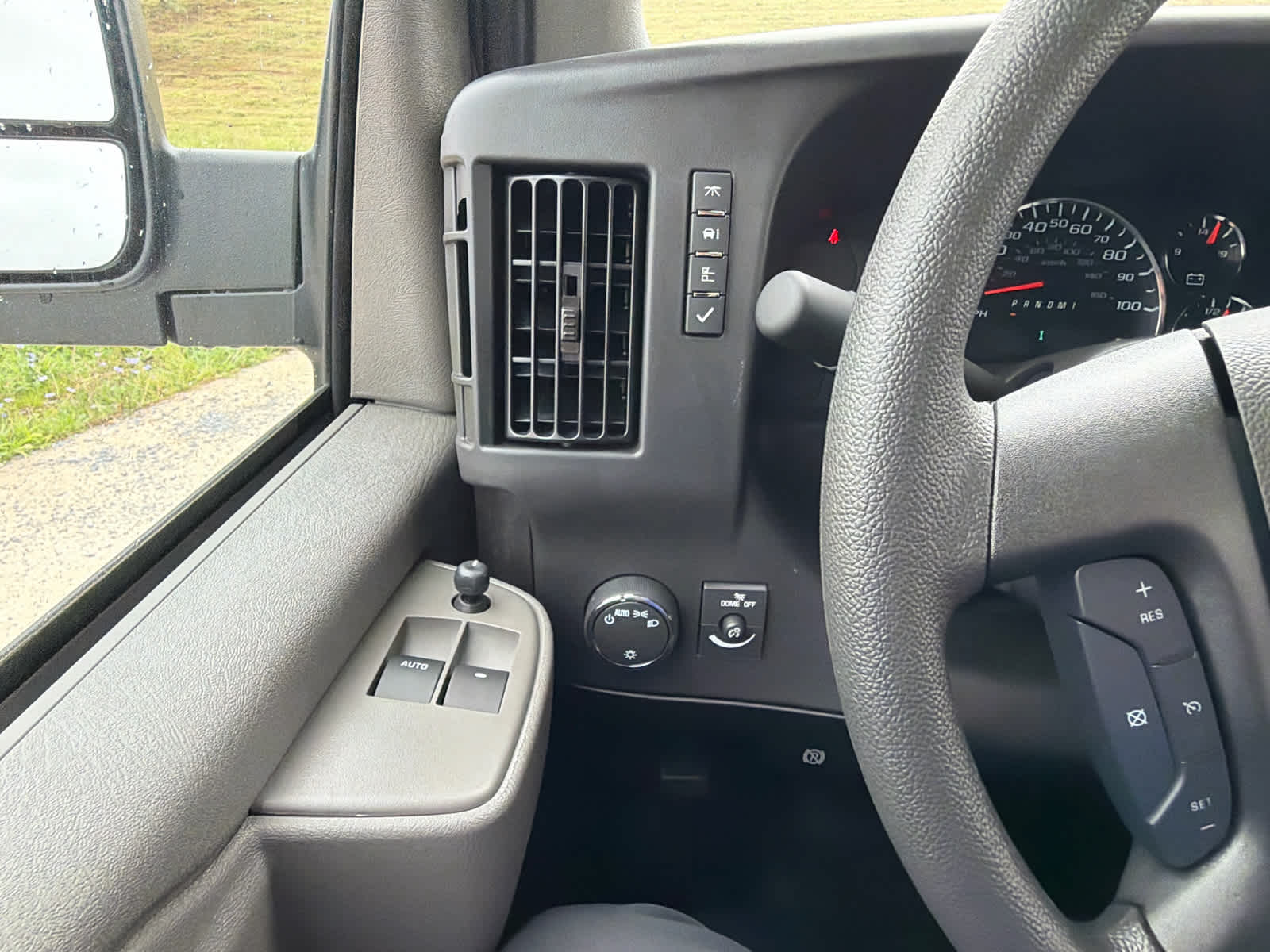 2026 GMC Savana Cargo 2500