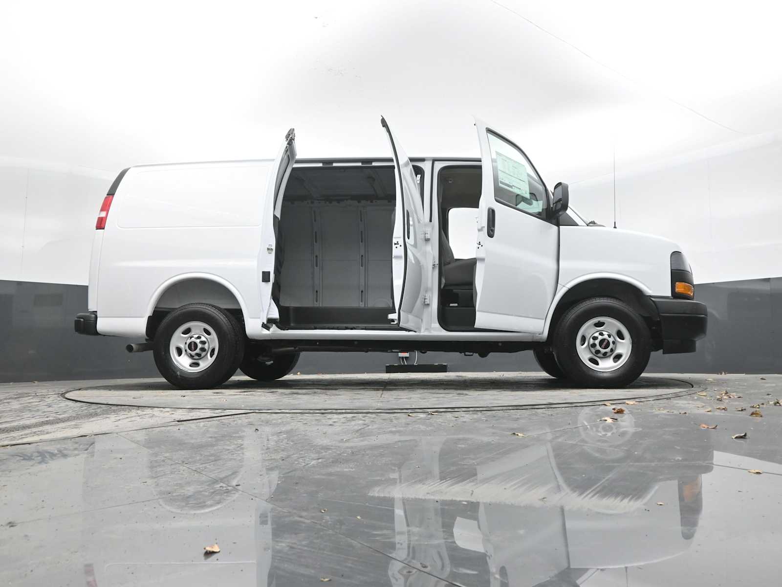 2025 GMC Savana Cargo RWD 2500 Regular Wheelbase Work Van