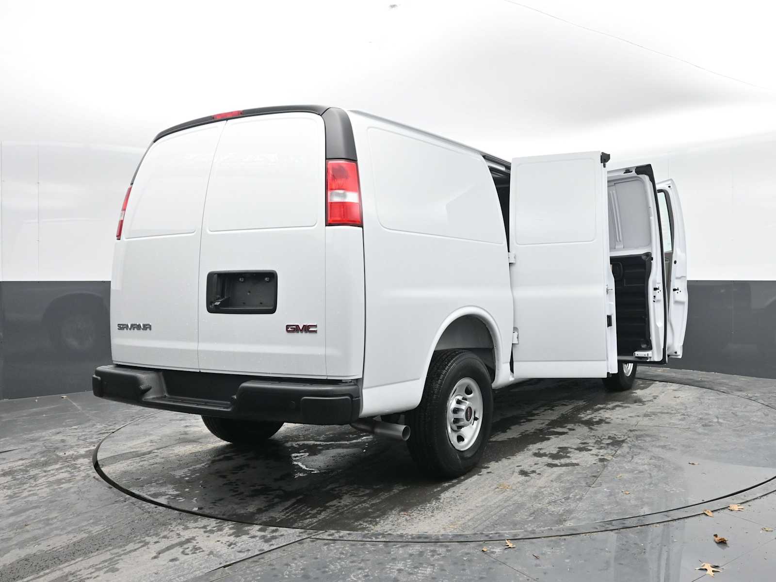 2025 GMC Savana Cargo RWD 2500 Regular Wheelbase Work Van