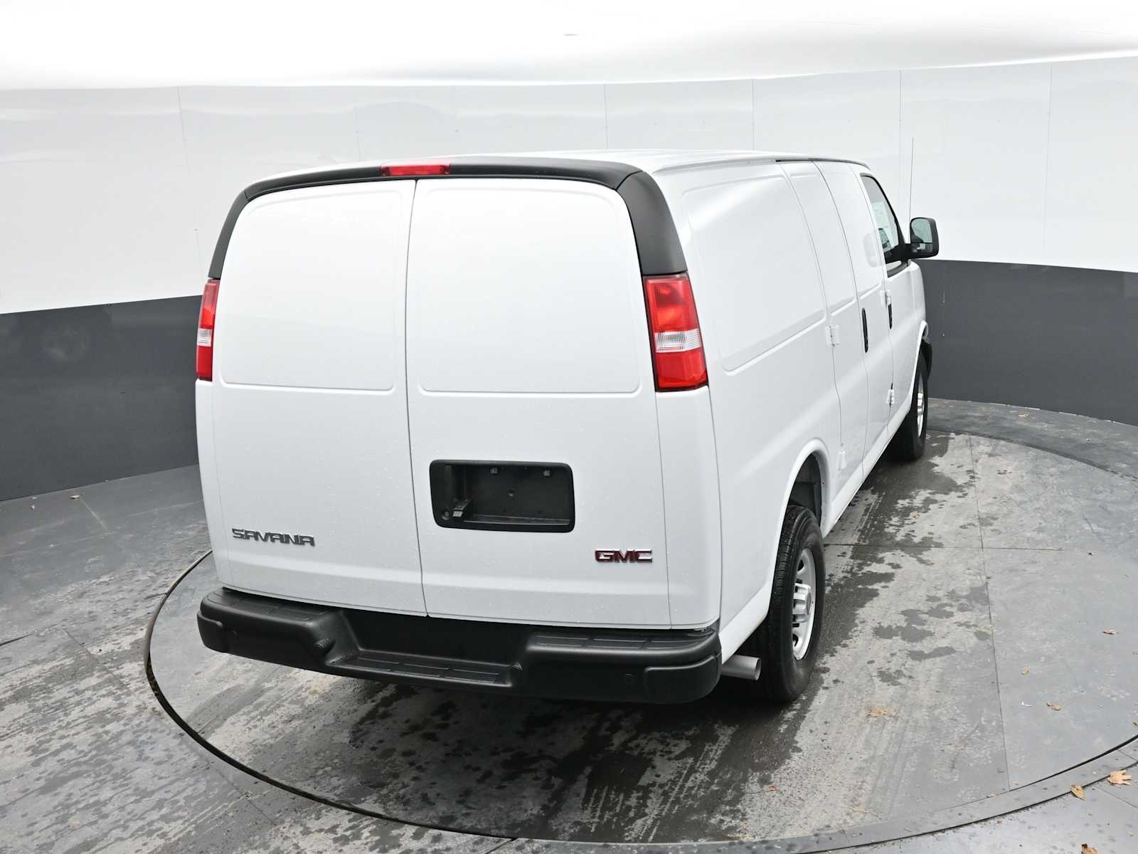 2025 GMC Savana Cargo RWD 2500 Regular Wheelbase Work Van