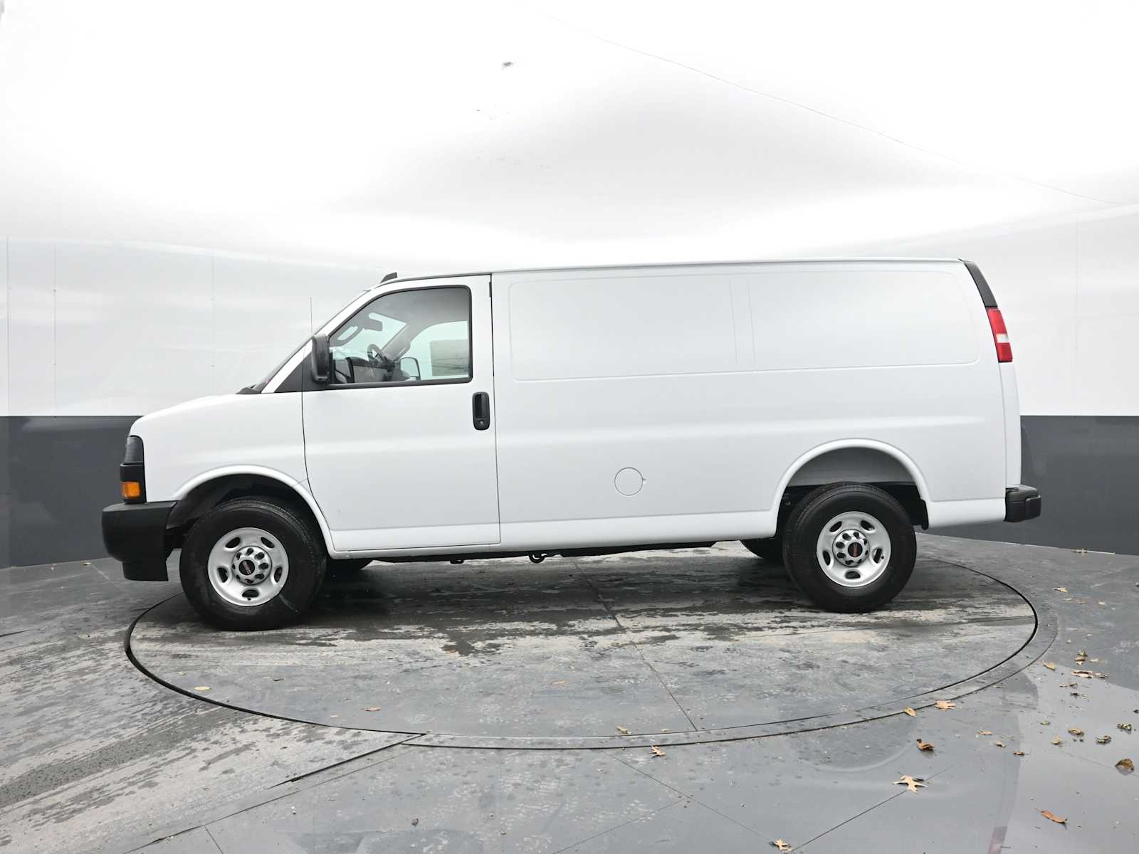 2025 GMC Savana Cargo RWD 2500 Regular Wheelbase Work Van