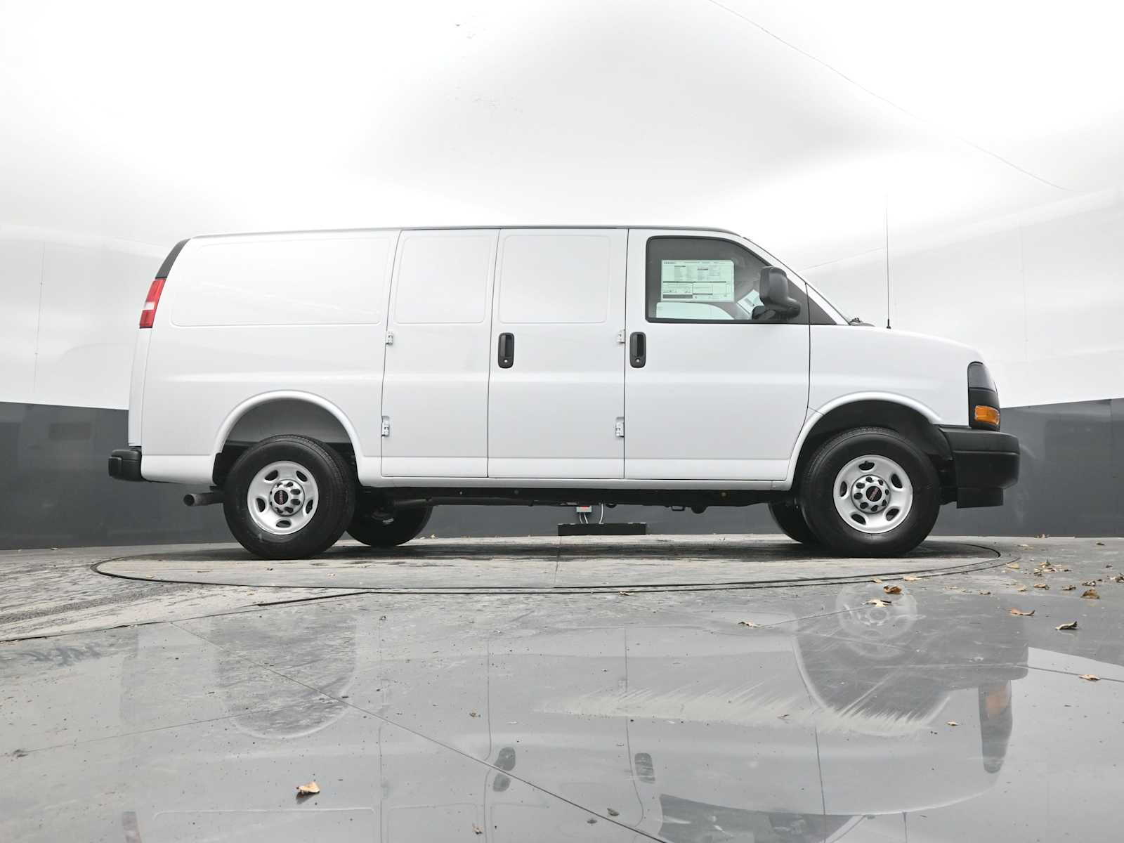 2025 GMC Savana Cargo RWD 2500 Regular Wheelbase Work Van