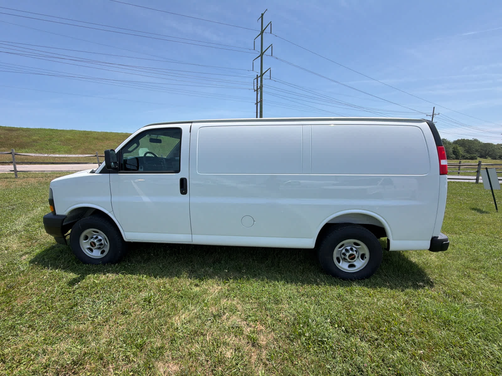 2026 GMC Savana Cargo 2500 Regular Wheelbase, Work Van, RWD