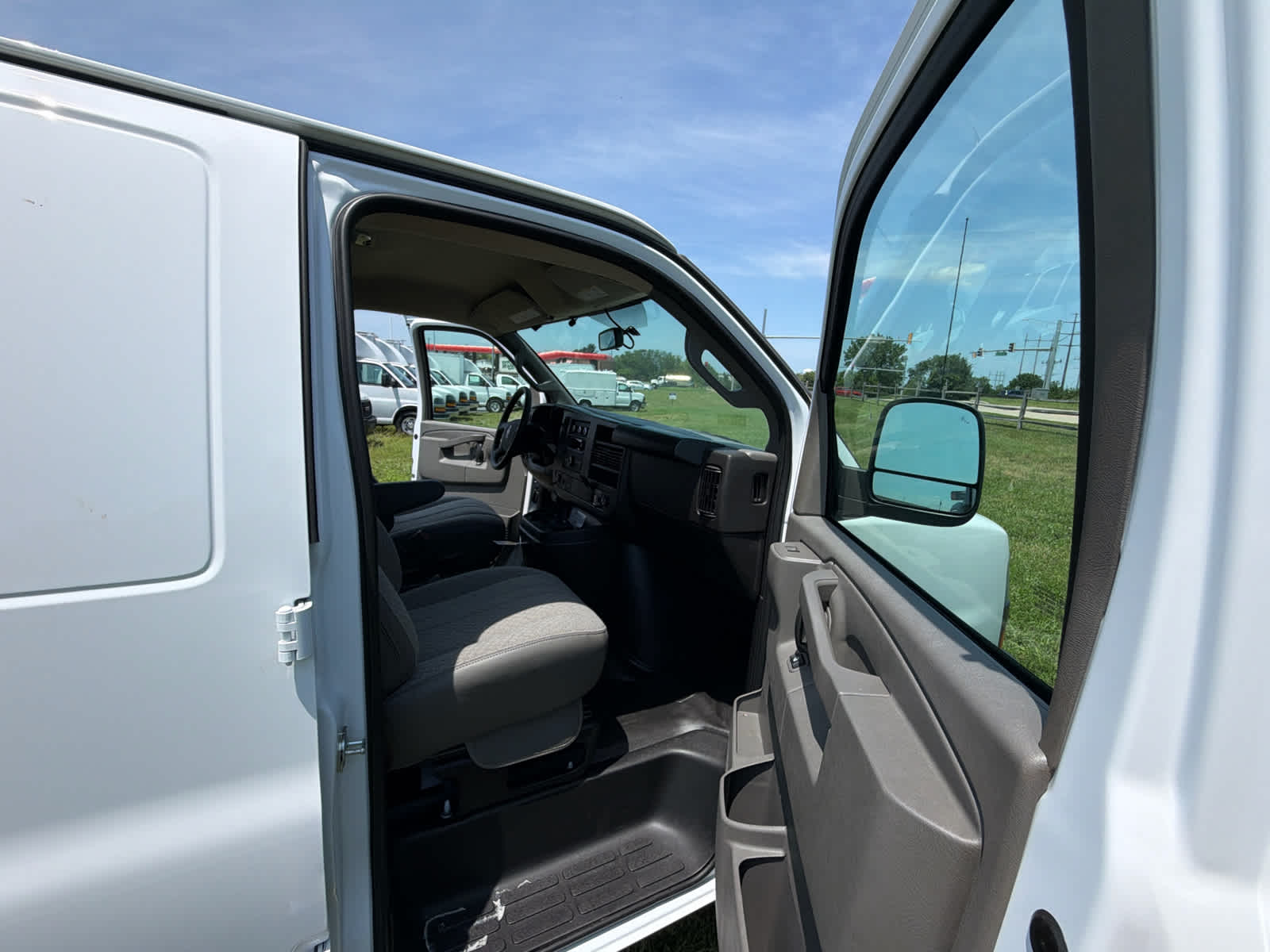 2026 GMC Savana Cargo 2500 Regular Wheelbase, Work Van, RWD