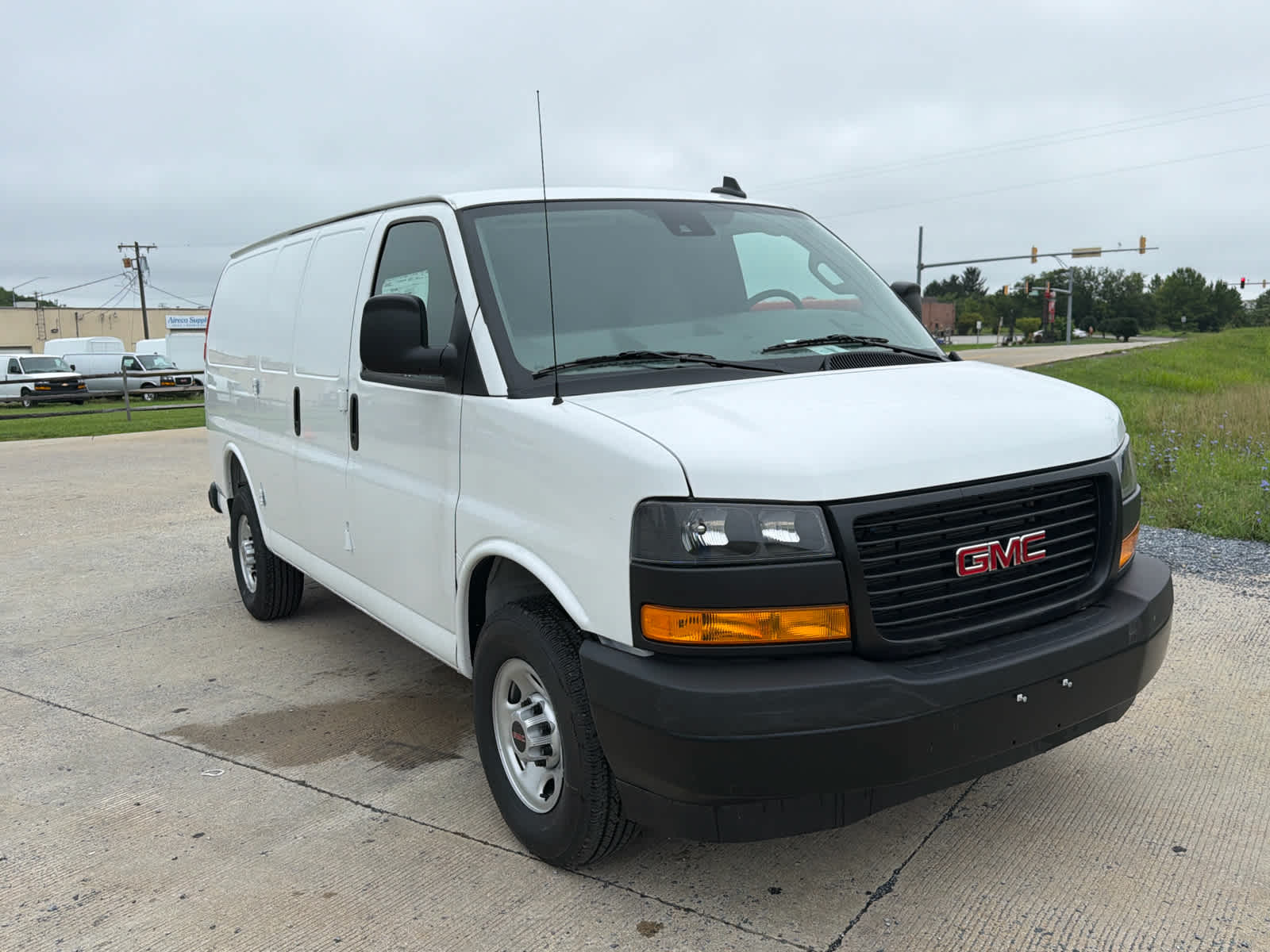 2025 GMC Savana Cargo 2500