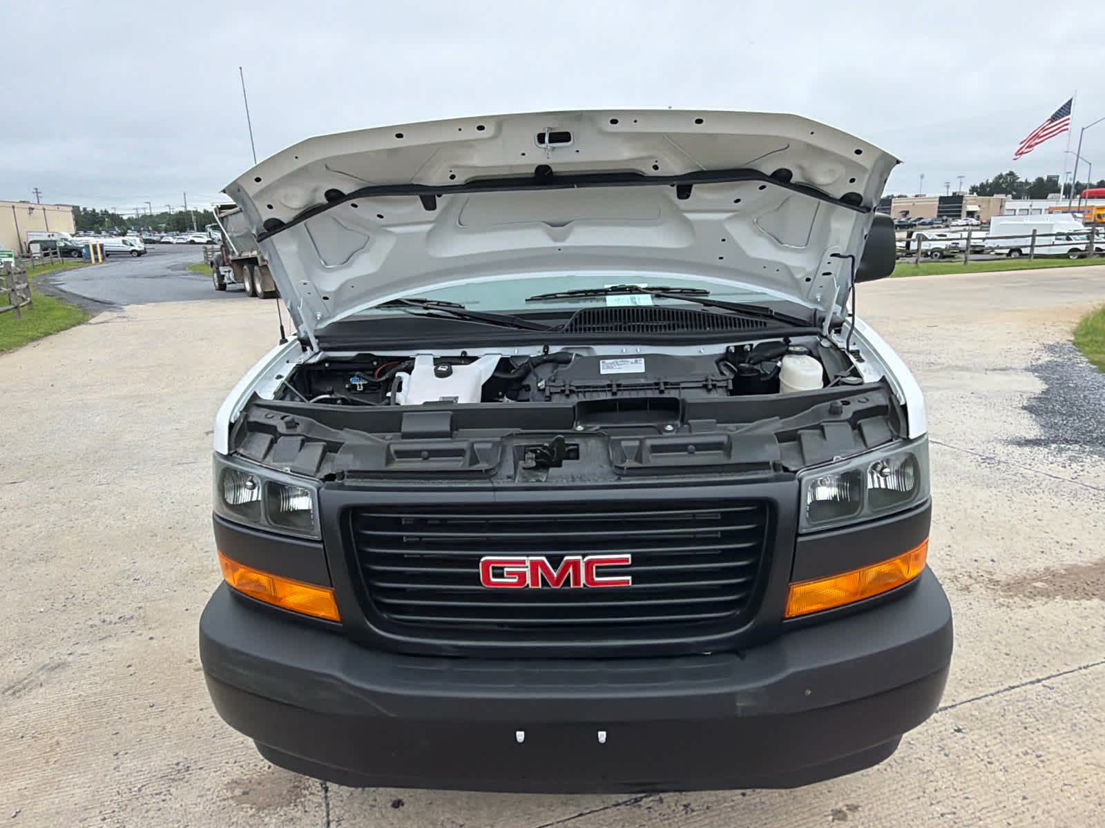 2025 GMC Savana Cargo 2500