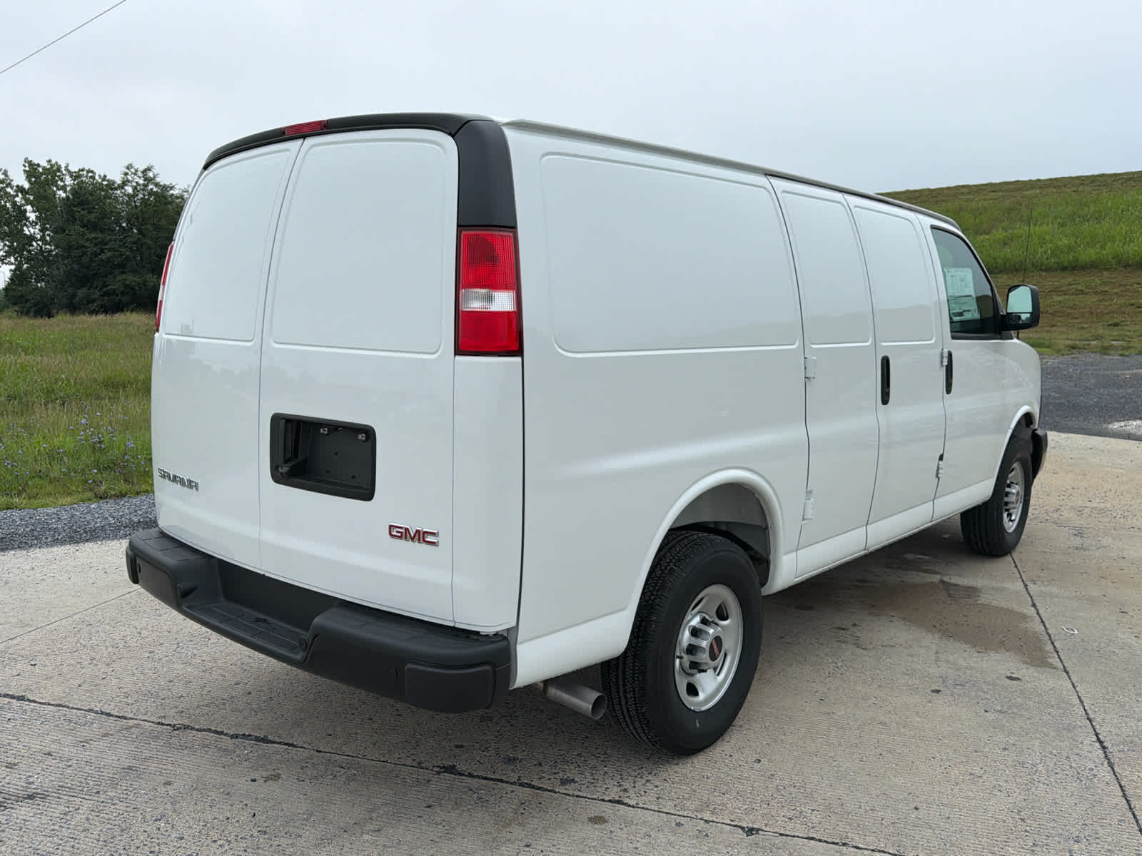 2025 GMC Savana Cargo 2500