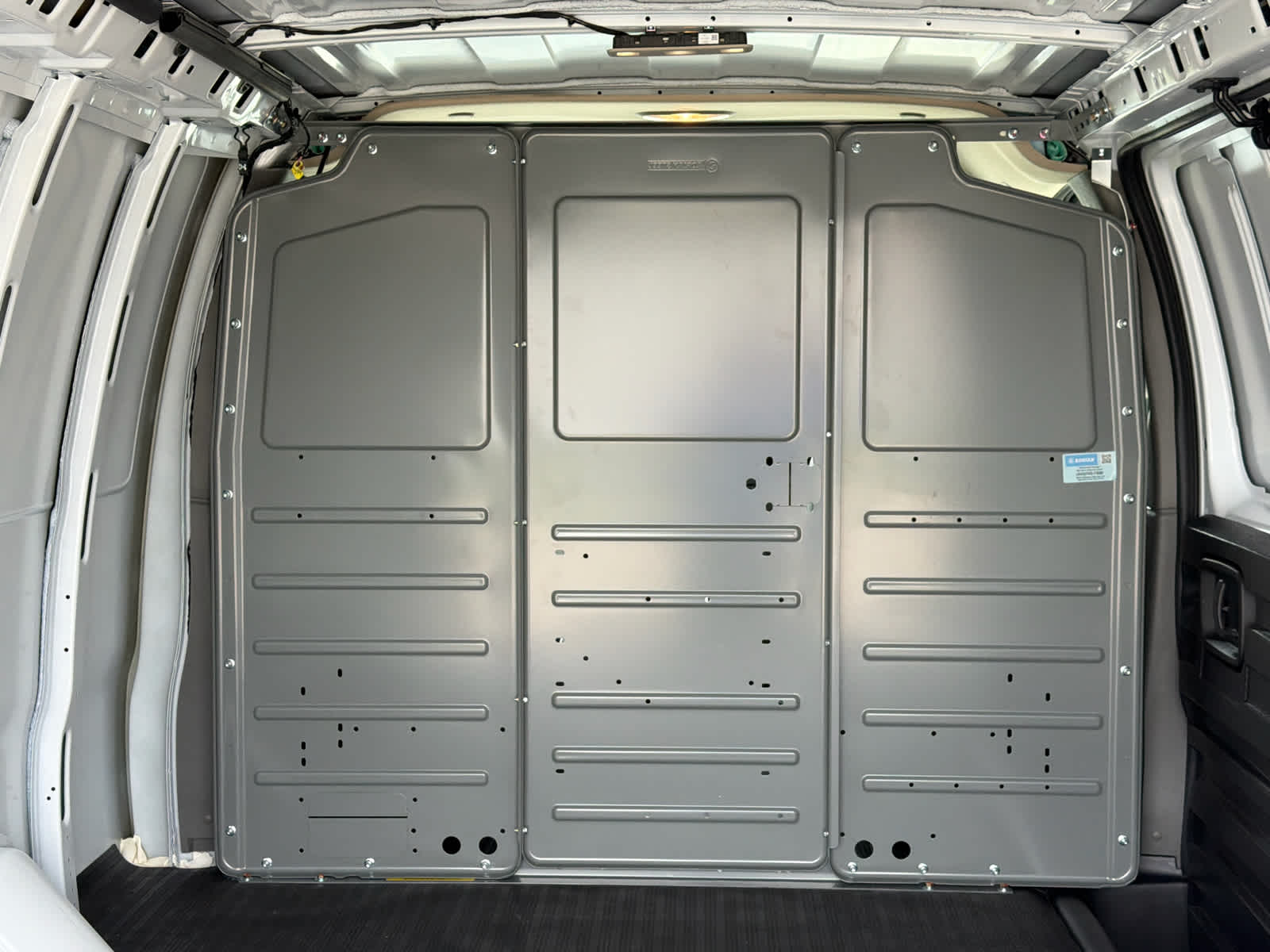 2025 GMC Savana Cargo 2500