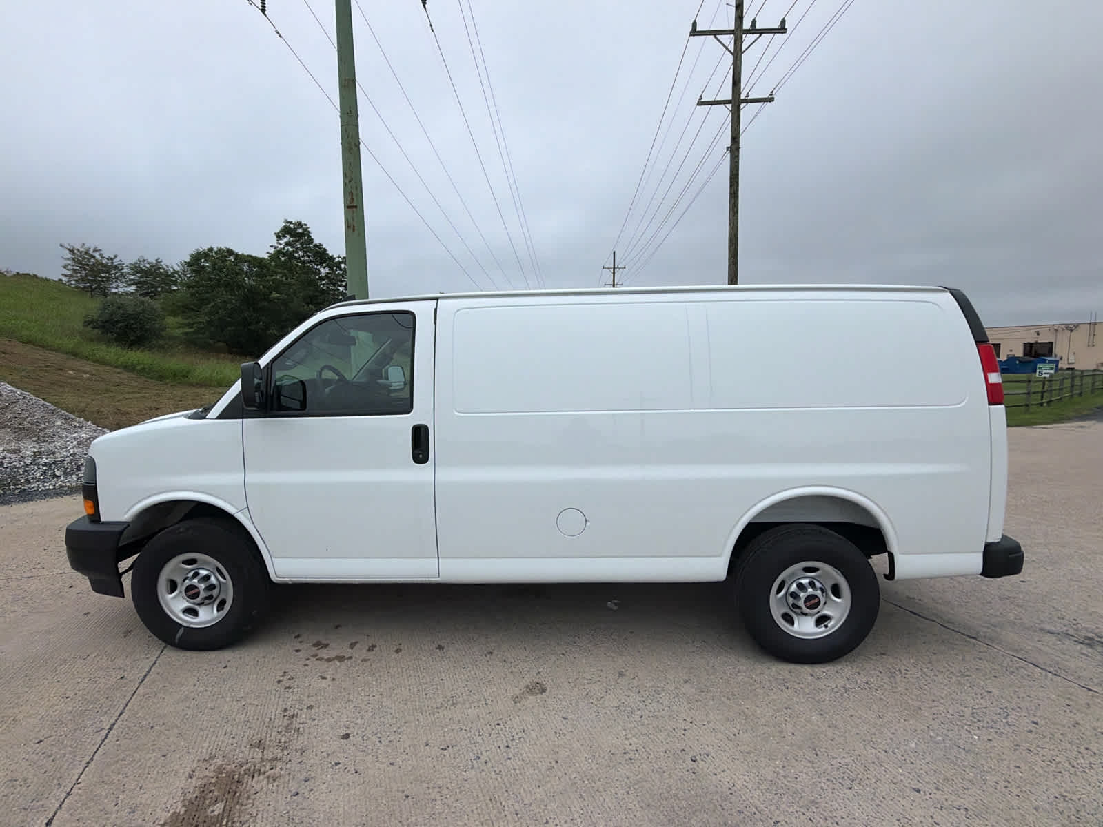 2025 GMC Savana Cargo 2500