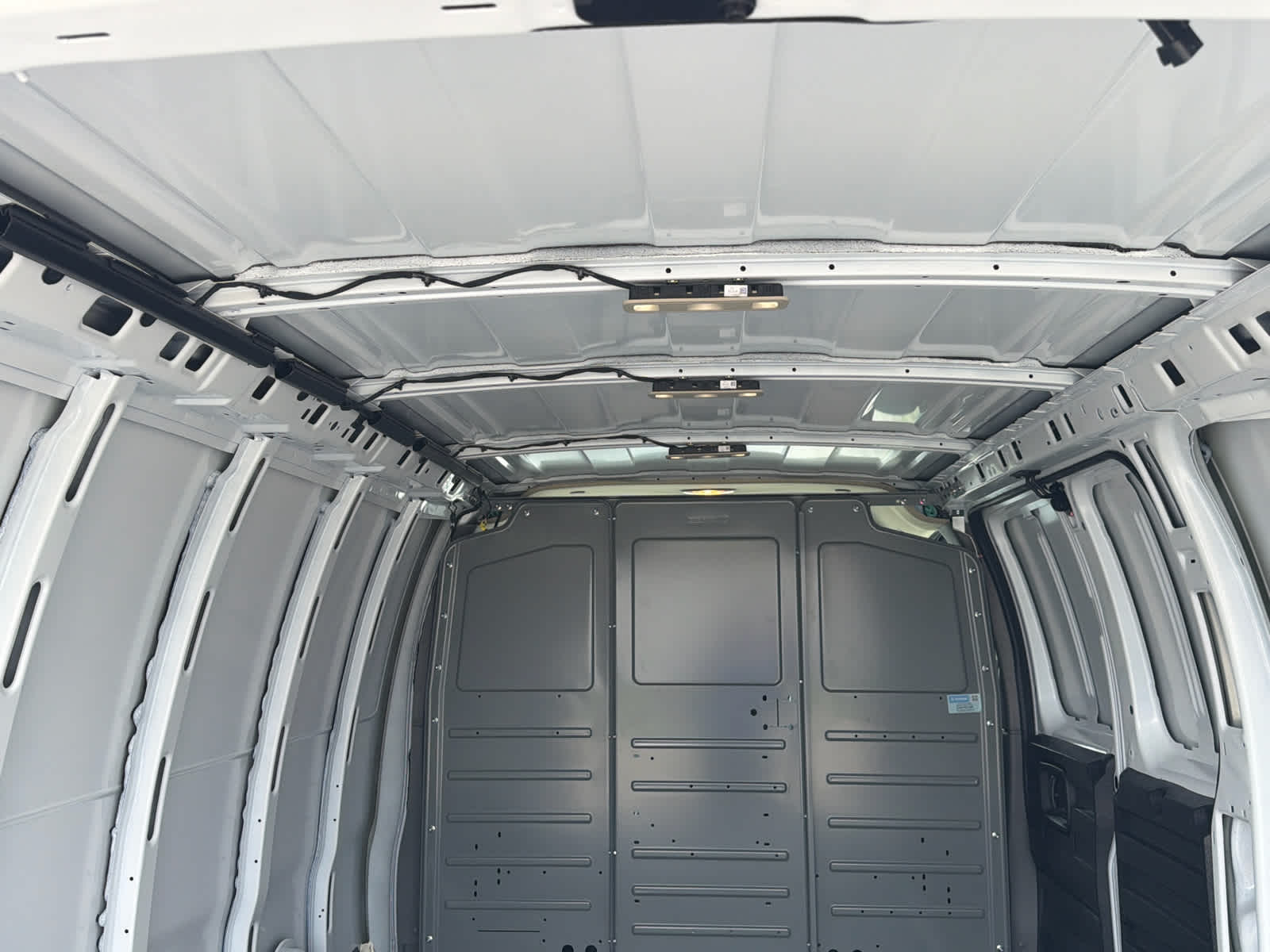 2025 GMC Savana Cargo 2500