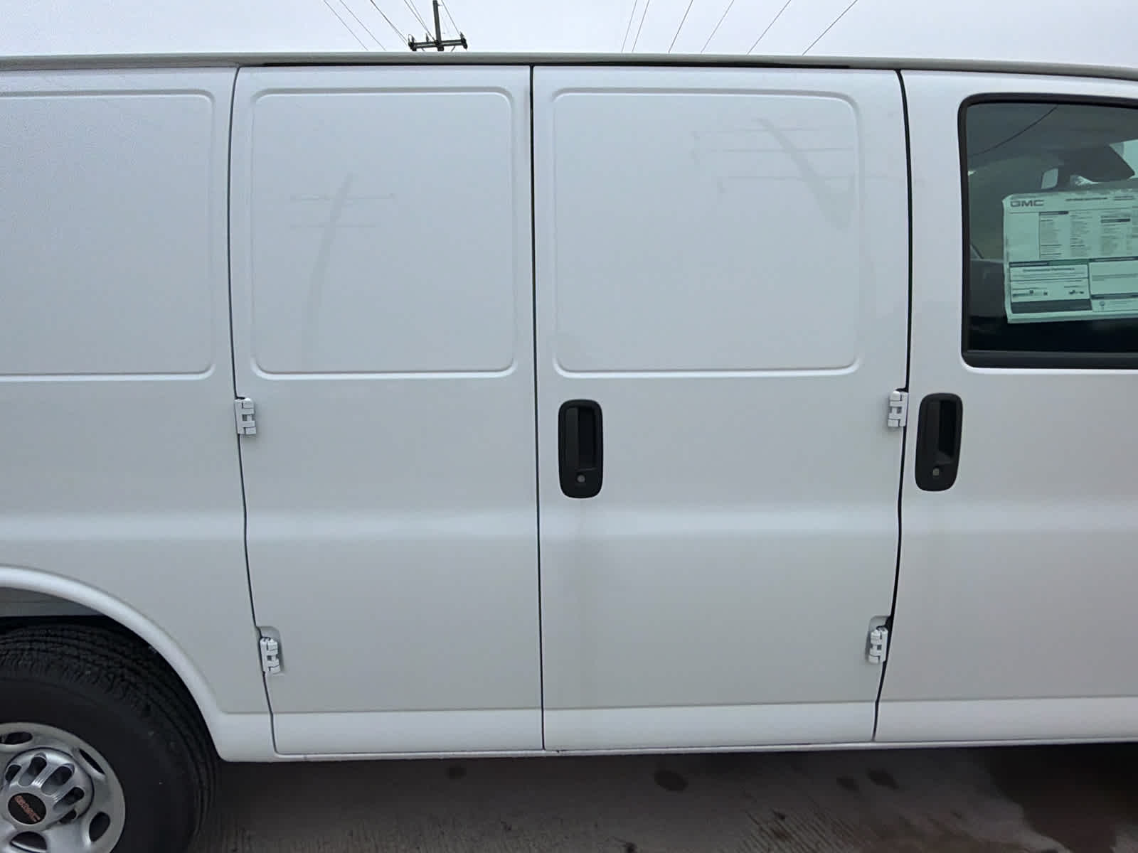 2025 GMC Savana Cargo 2500