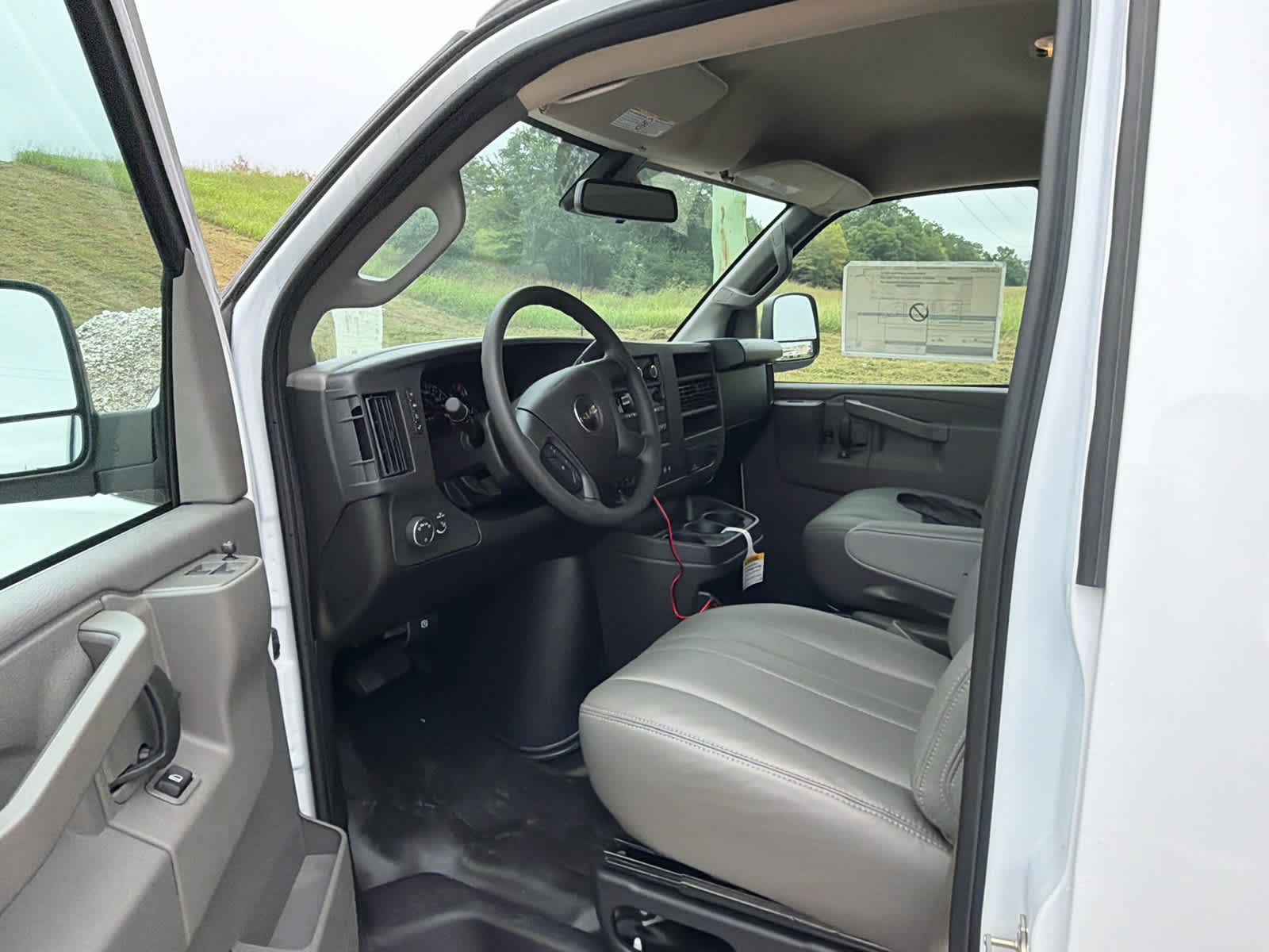 2025 GMC Savana Cargo 2500