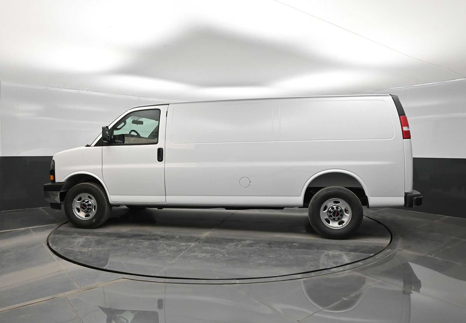 2026 GMC Savana Cargo 3500 Extended Wheelbase, Work Van, RWD