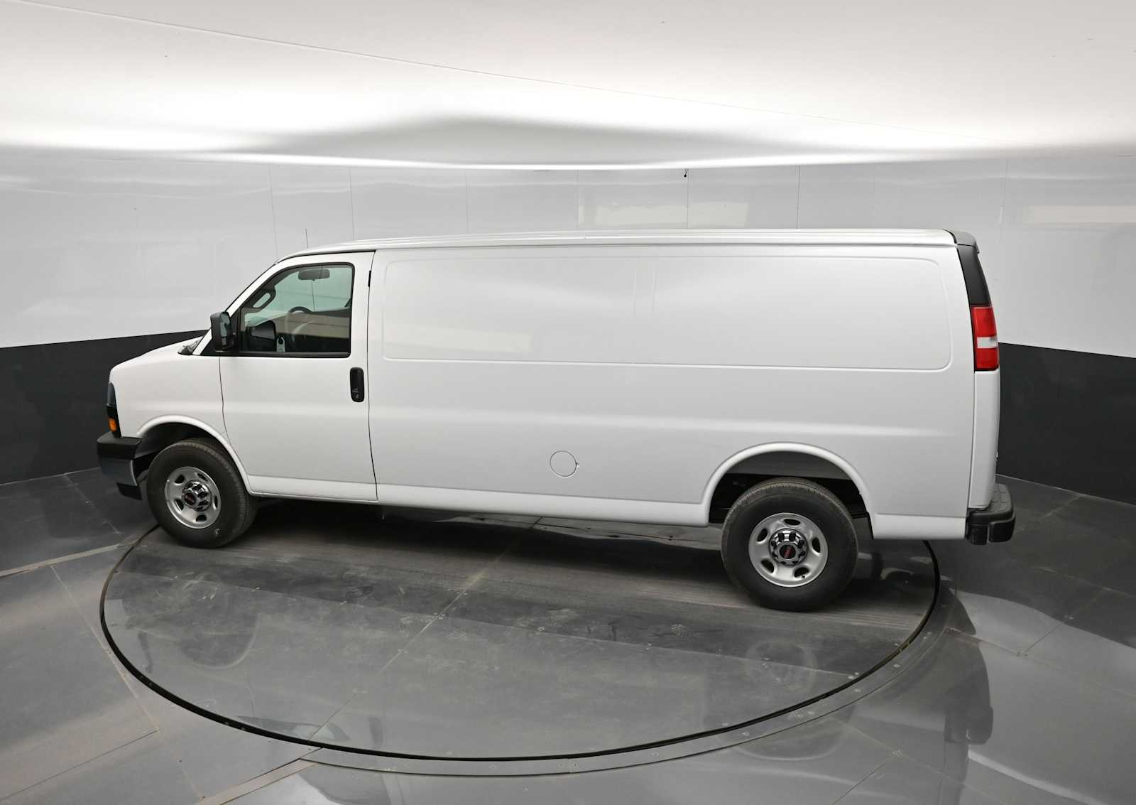 2026 GMC Savana Cargo 3500 Extended Wheelbase, Work Van, RWD