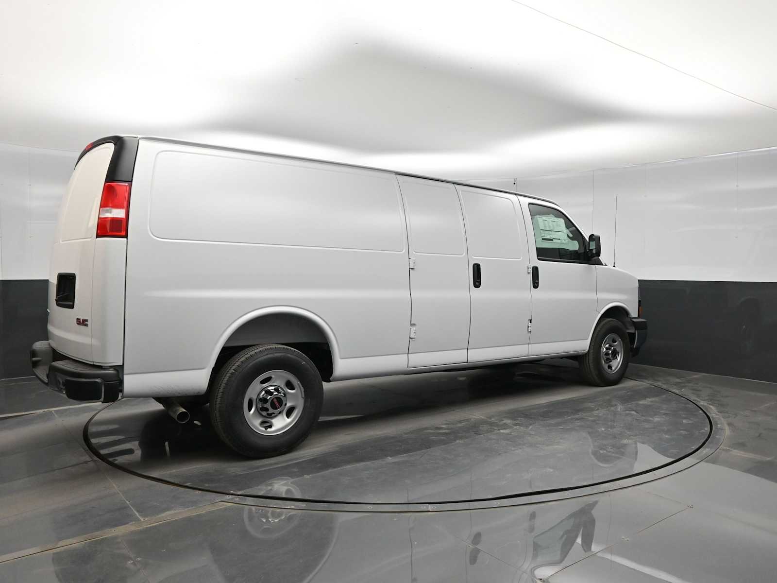 2026 GMC Savana Cargo 3500 Extended Wheelbase, Work Van, RWD
