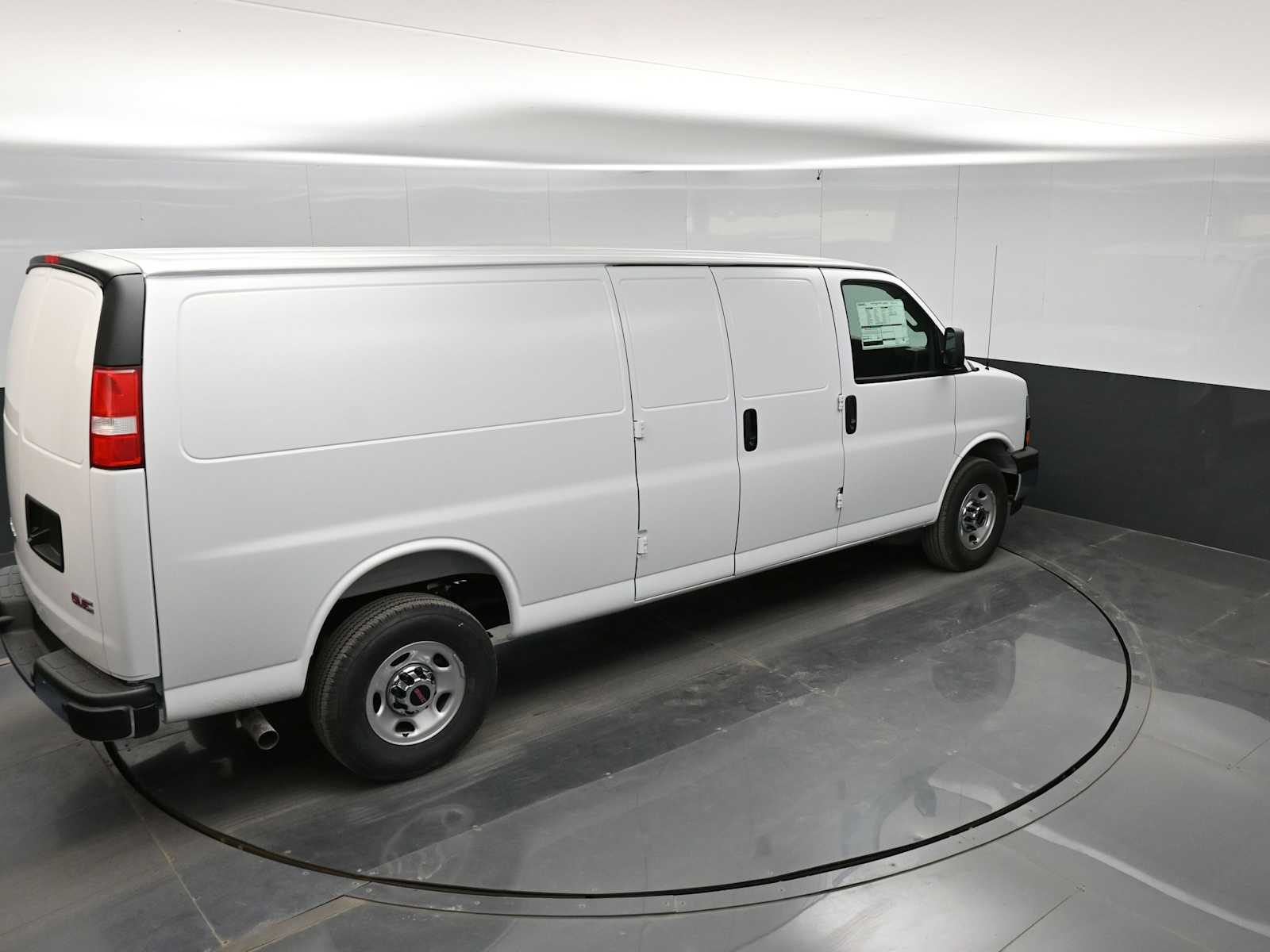 2026 GMC Savana Cargo 3500 Extended Wheelbase, Work Van, RWD