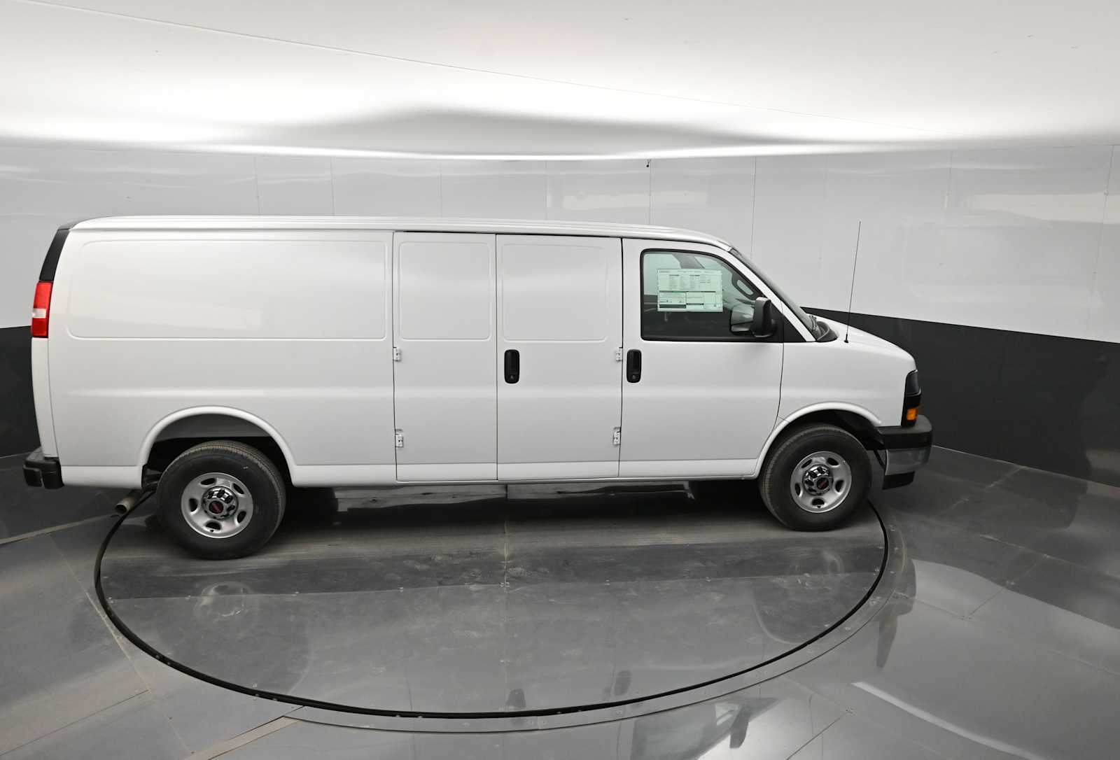 2026 GMC Savana Cargo 3500 Extended Wheelbase, Work Van, RWD
