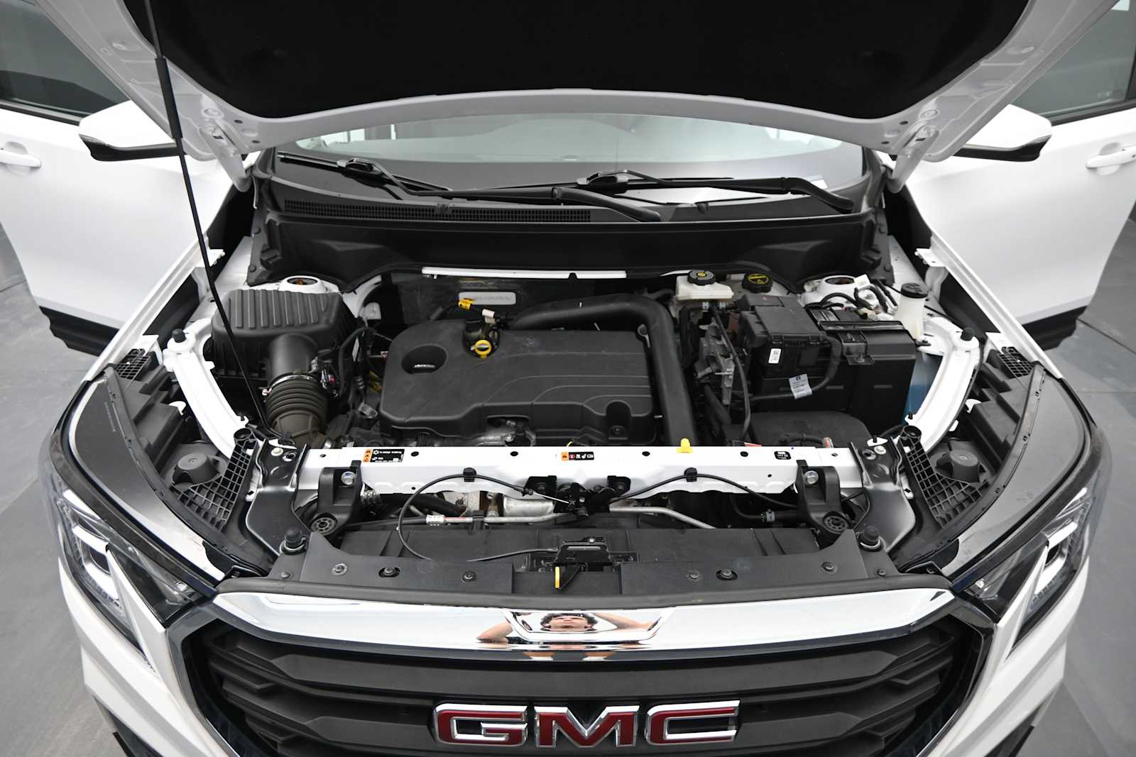2024 GMC Terrain AWD SLE