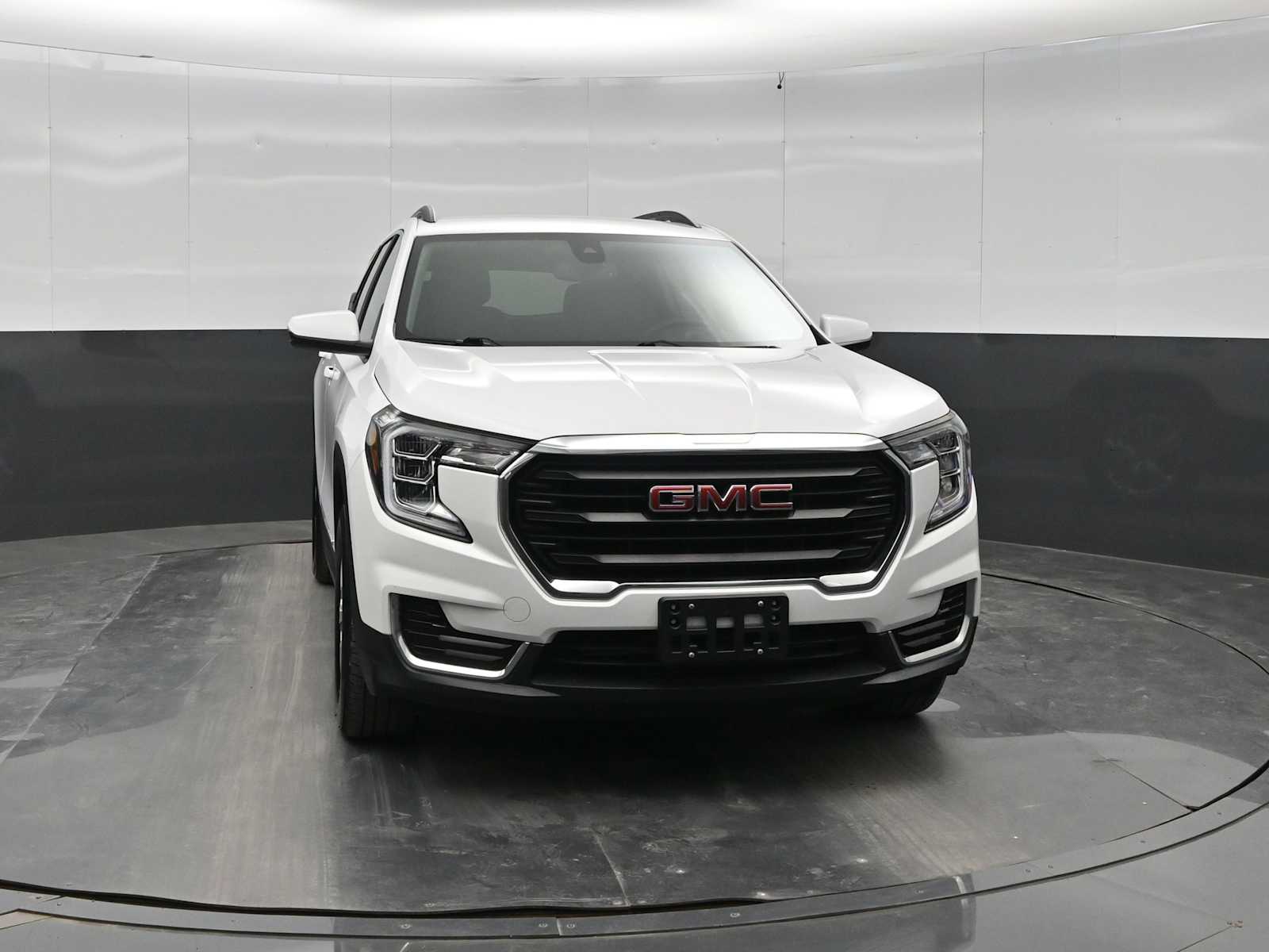2024 GMC Terrain AWD SLE