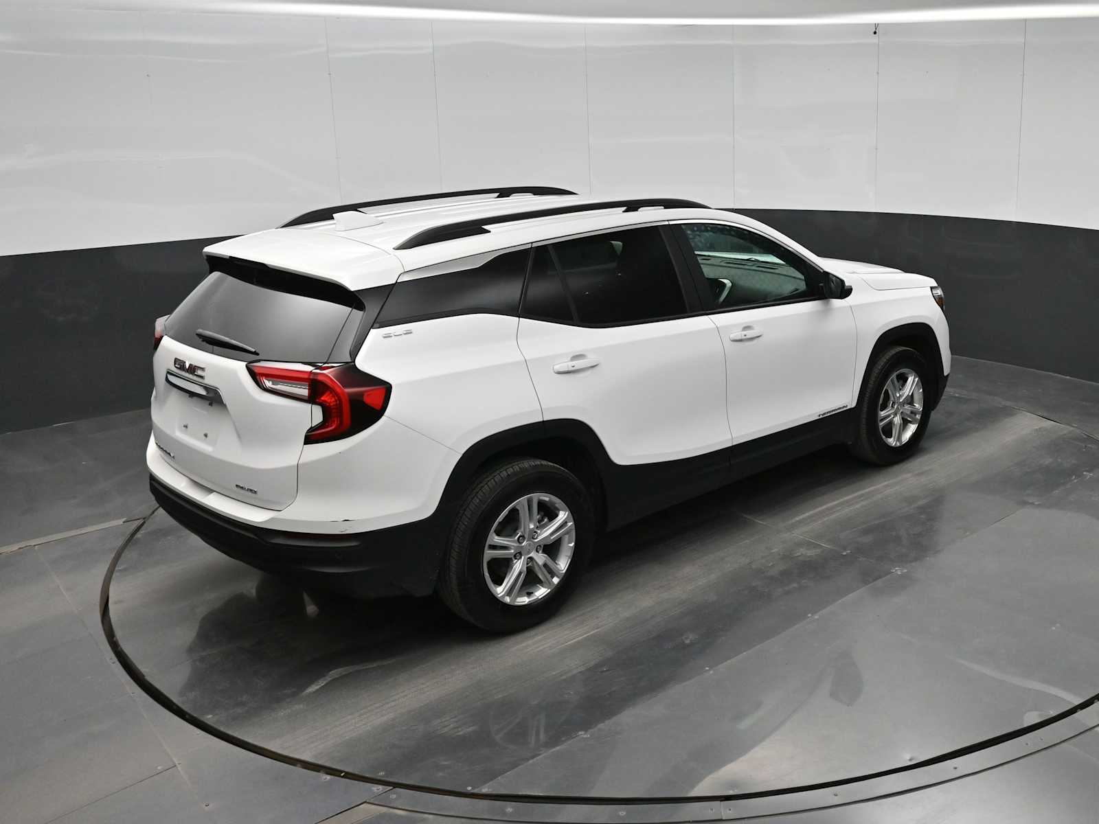 2024 GMC Terrain AWD SLE