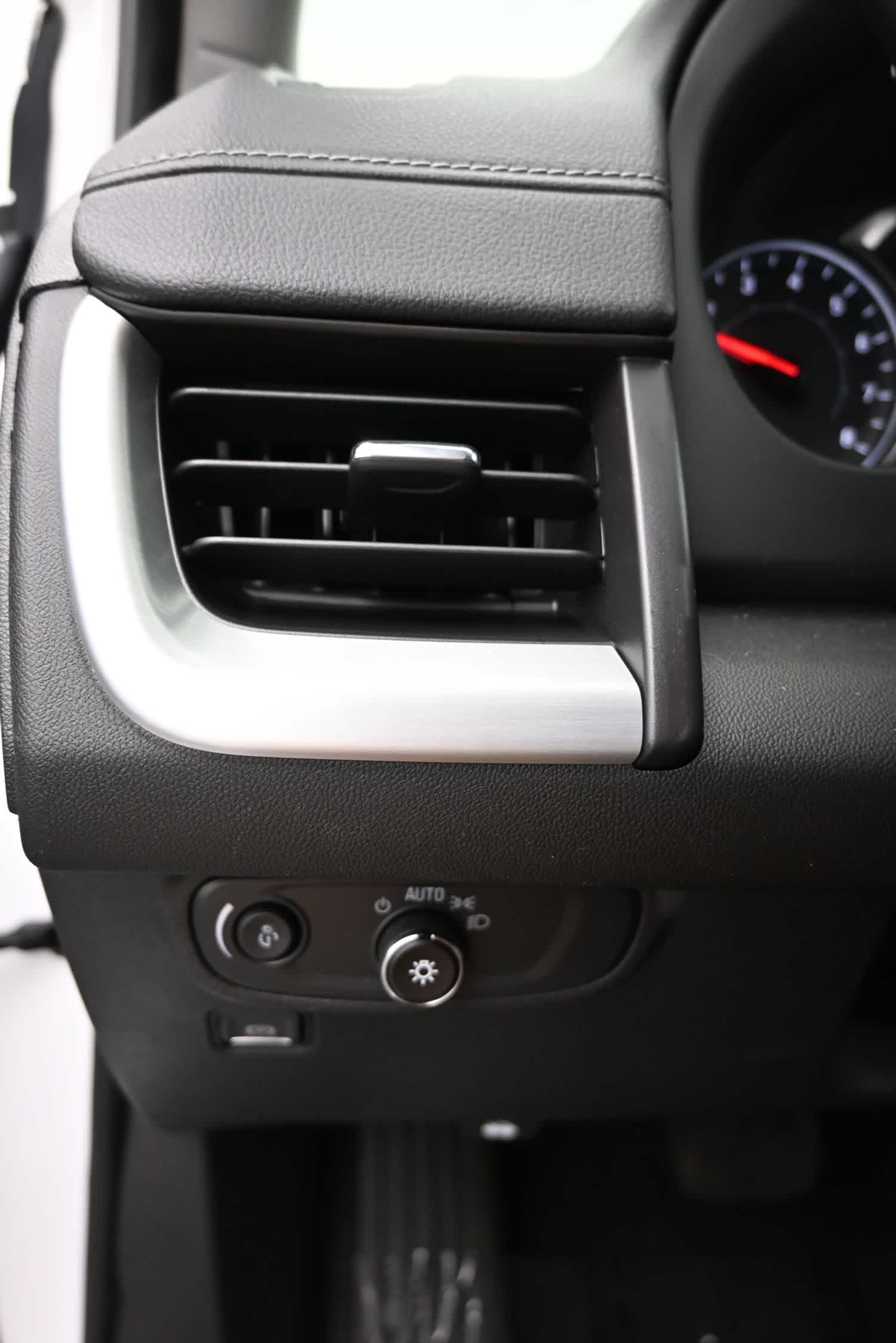 2024 GMC Terrain AWD SLE