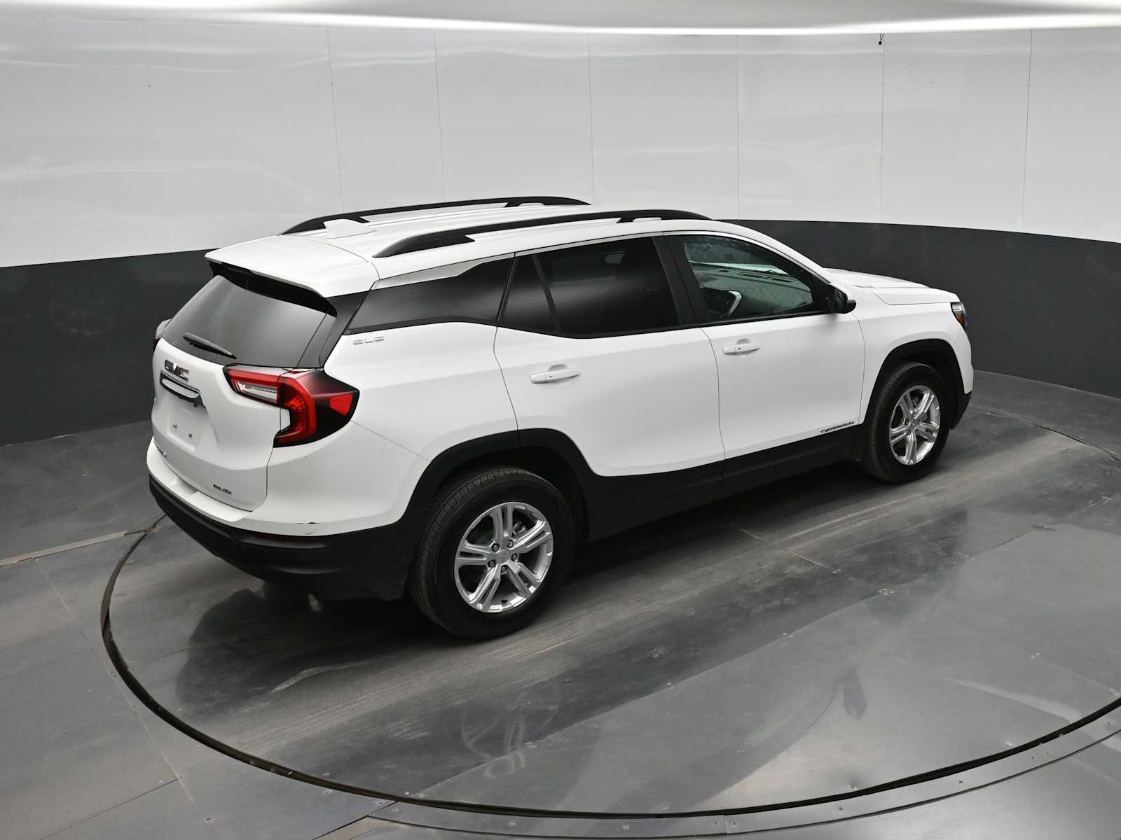 2024 GMC Terrain AWD SLE