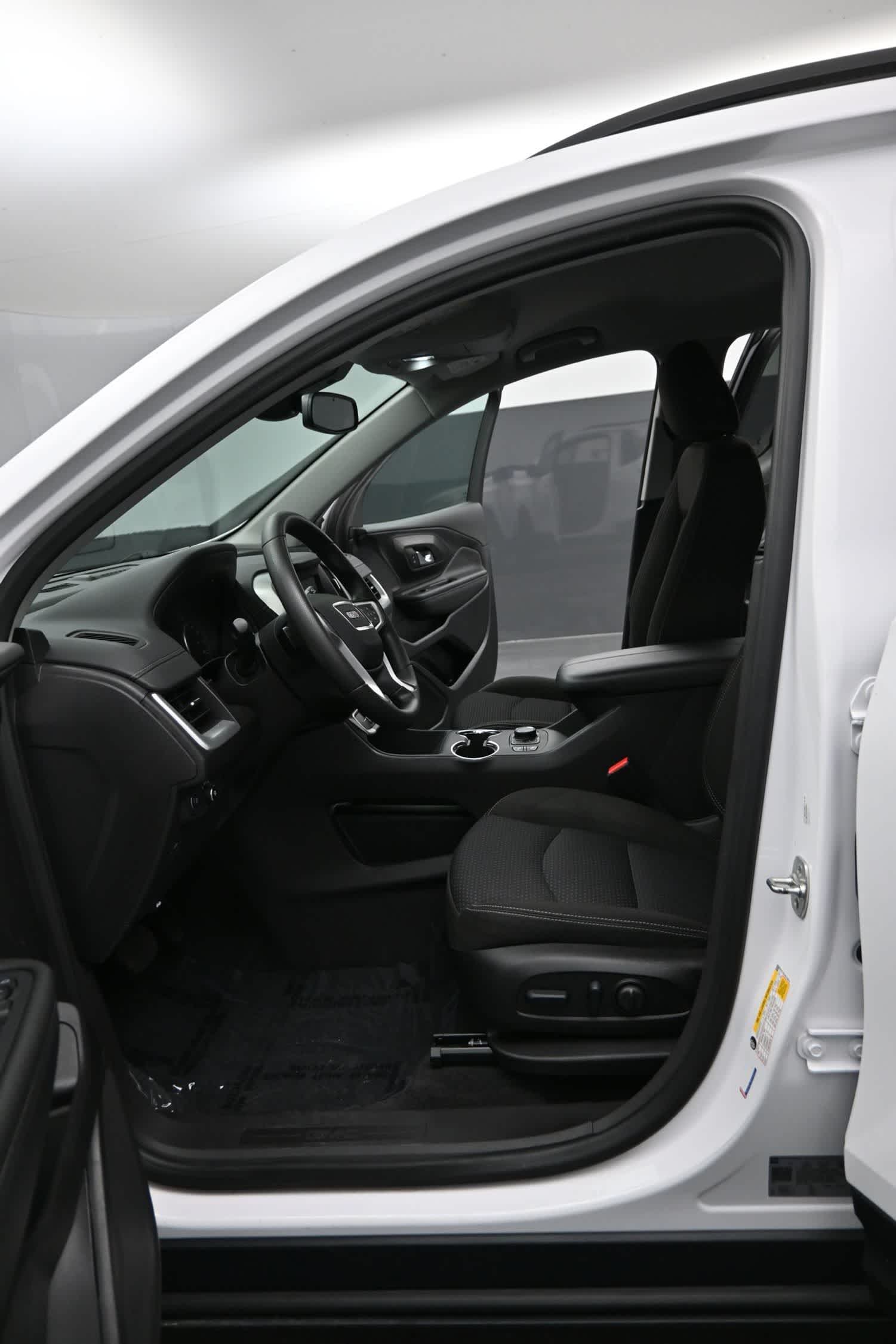 2024 GMC Terrain AWD SLE