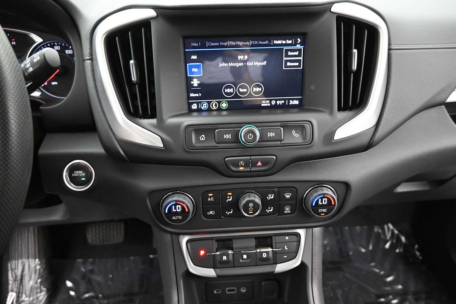 2024 GMC Terrain AWD SLE