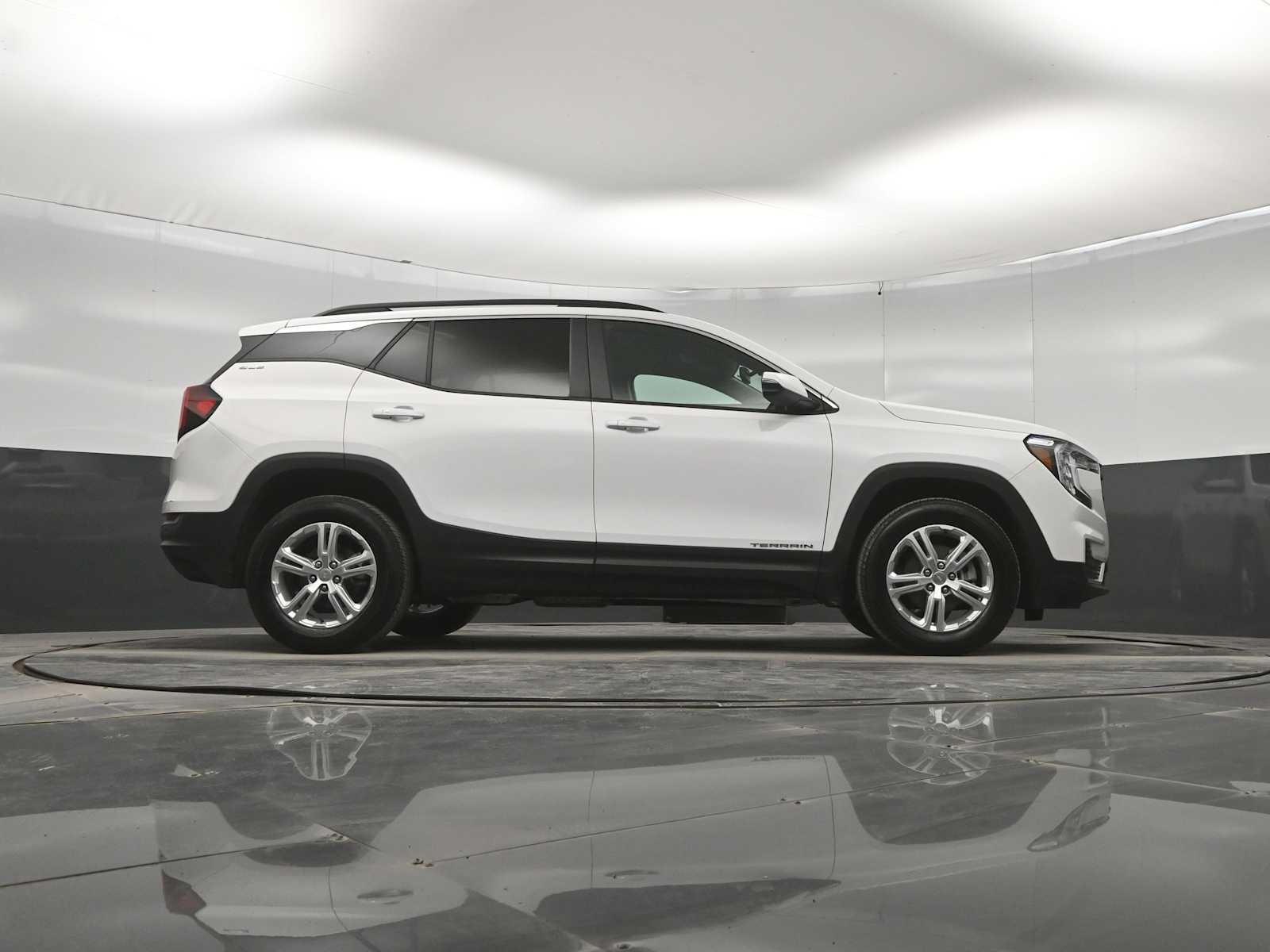 2024 GMC Terrain AWD SLE