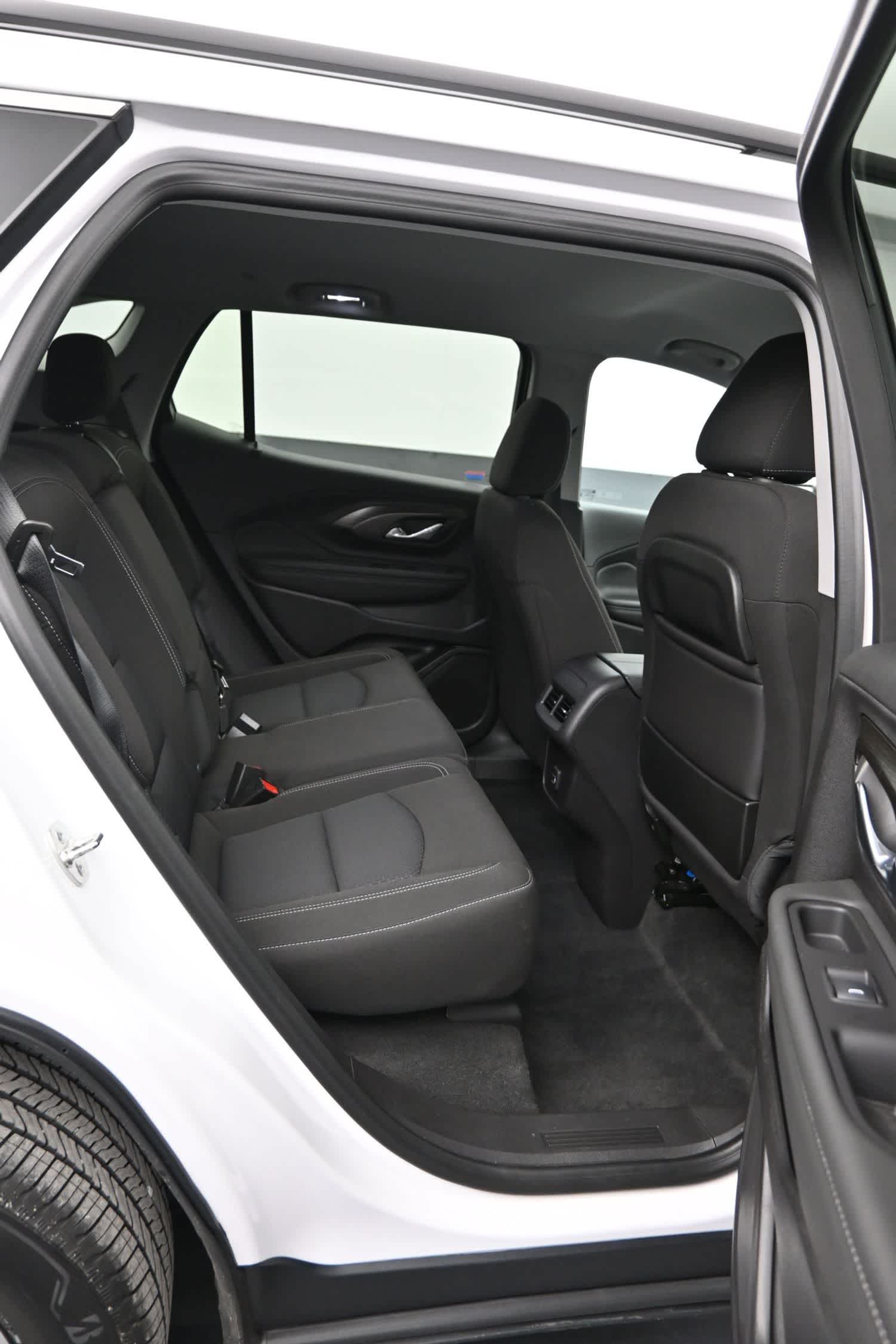 2024 GMC Terrain AWD SLE