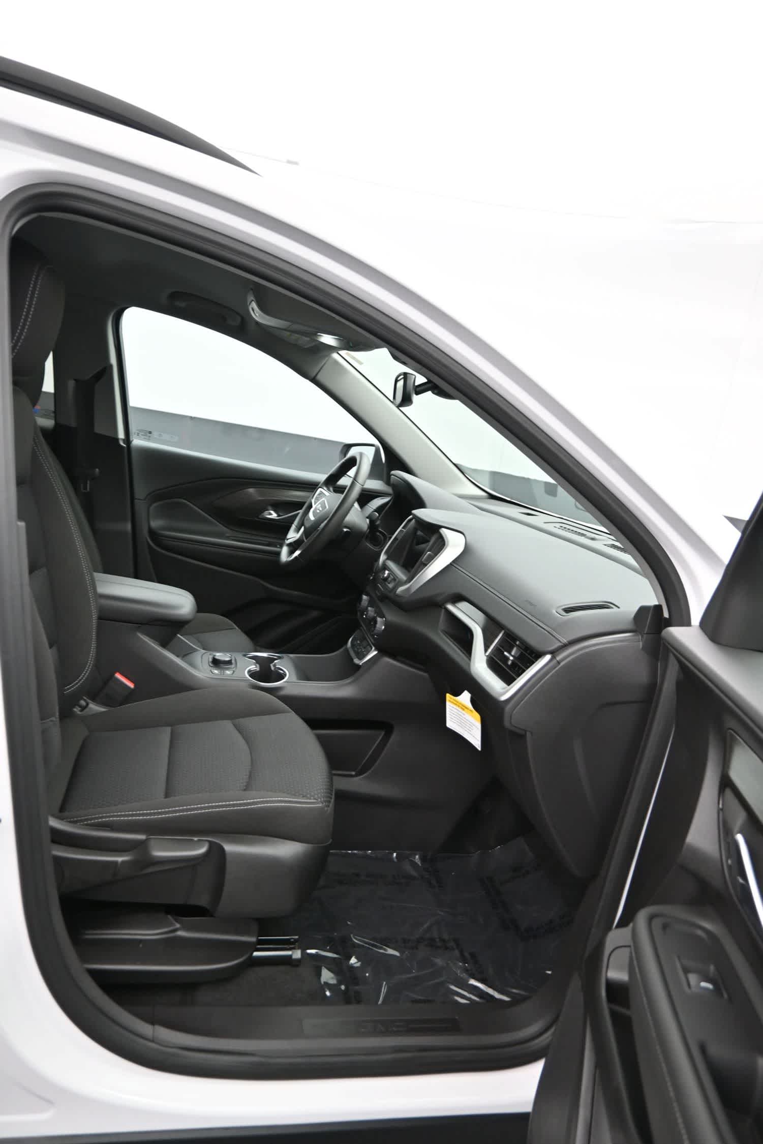 2024 GMC Terrain AWD SLE