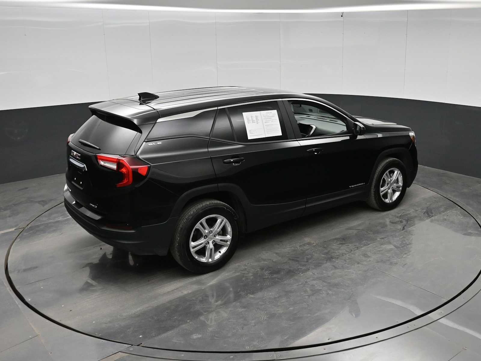 2024 GMC Terrain AWD SLE