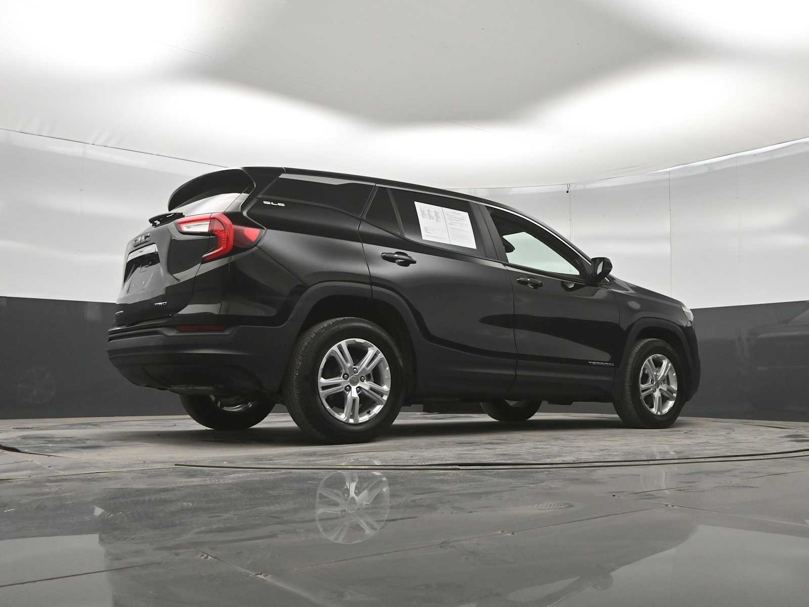 2024 GMC Terrain AWD SLE