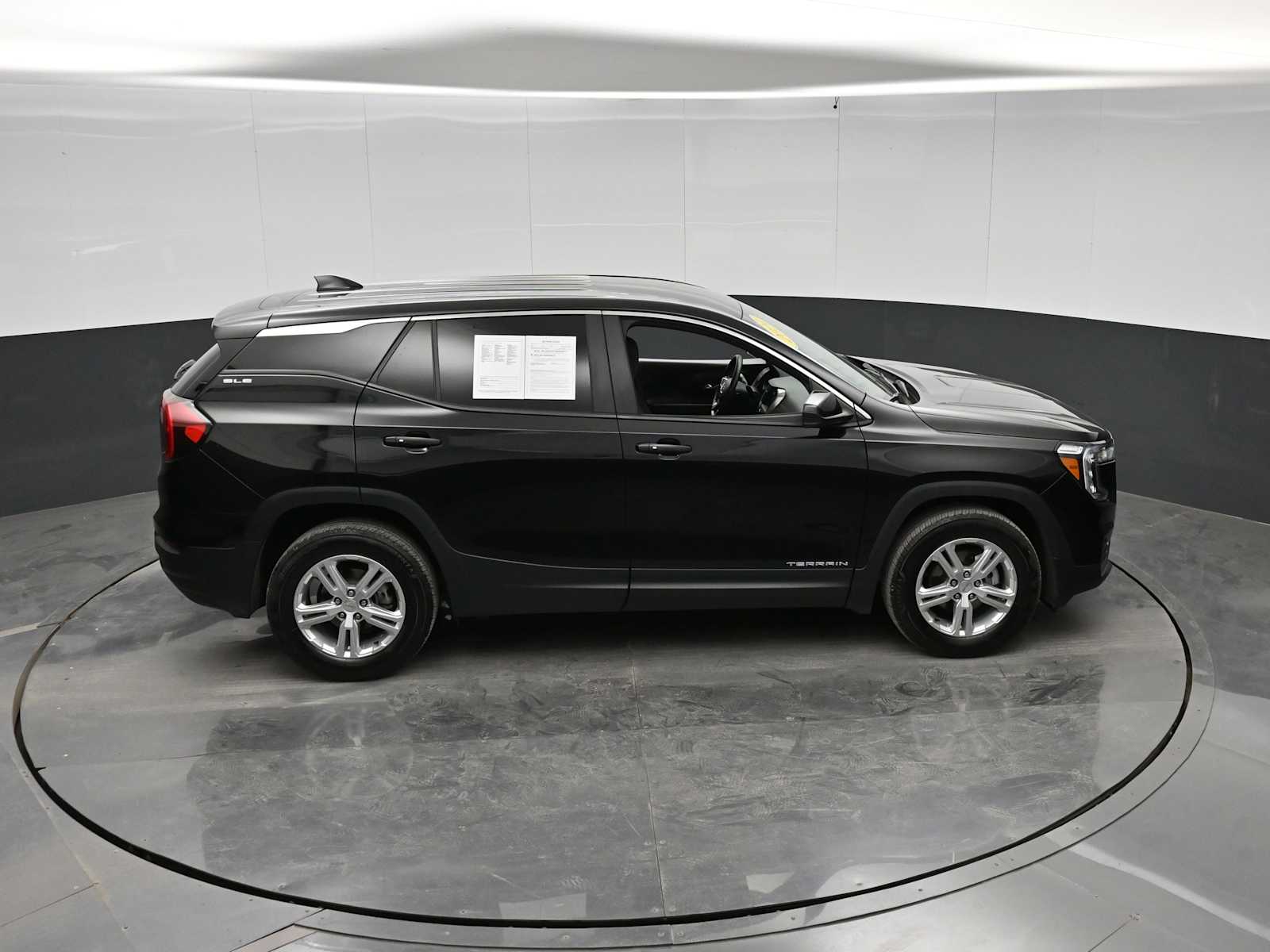 2024 GMC Terrain AWD SLE