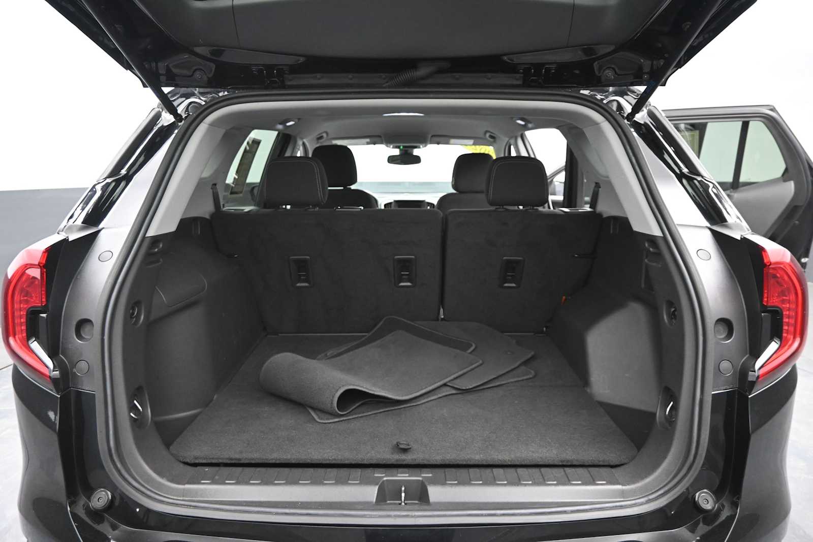 2024 GMC Terrain AWD SLE