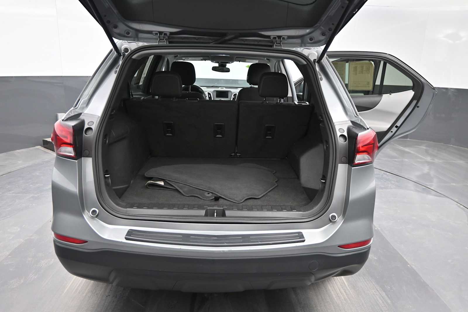 2023 Chevrolet Equinox FWD LS