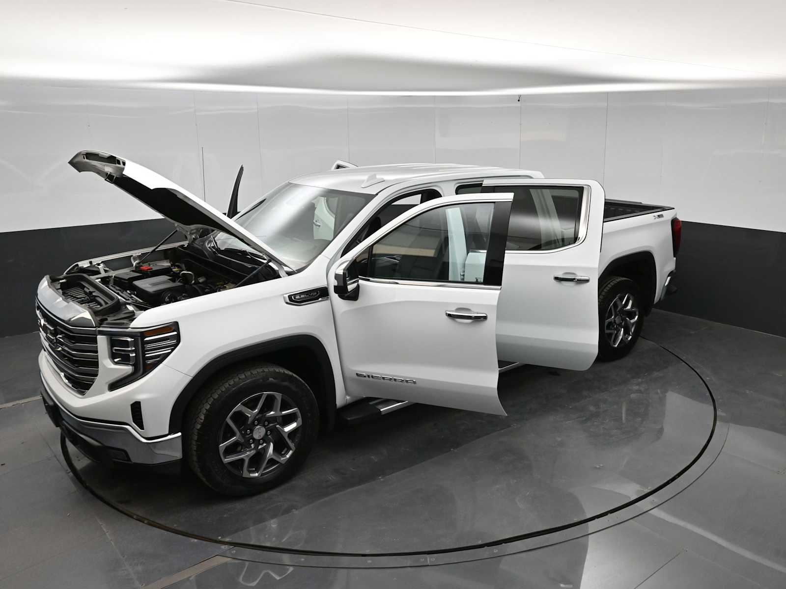 2023 GMC Sierra 1500 SLT