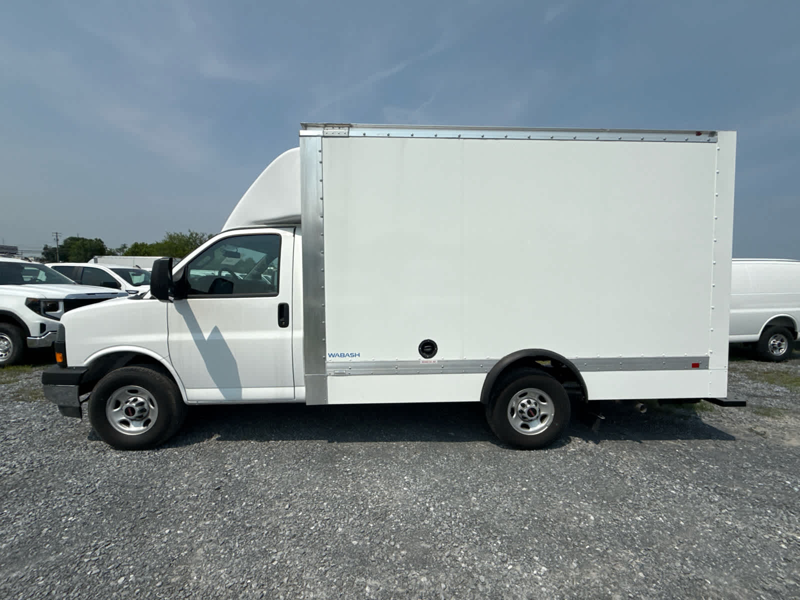 2025 GMC Savana Cutaway Work Van