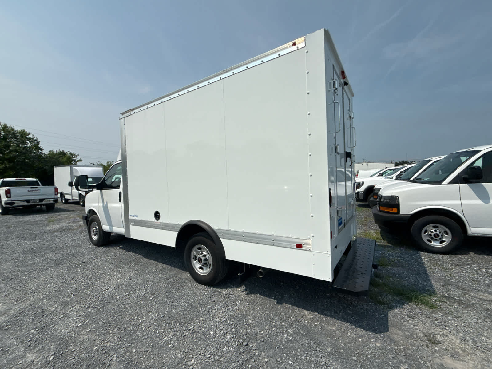 2025 GMC Savana Cutaway Work Van