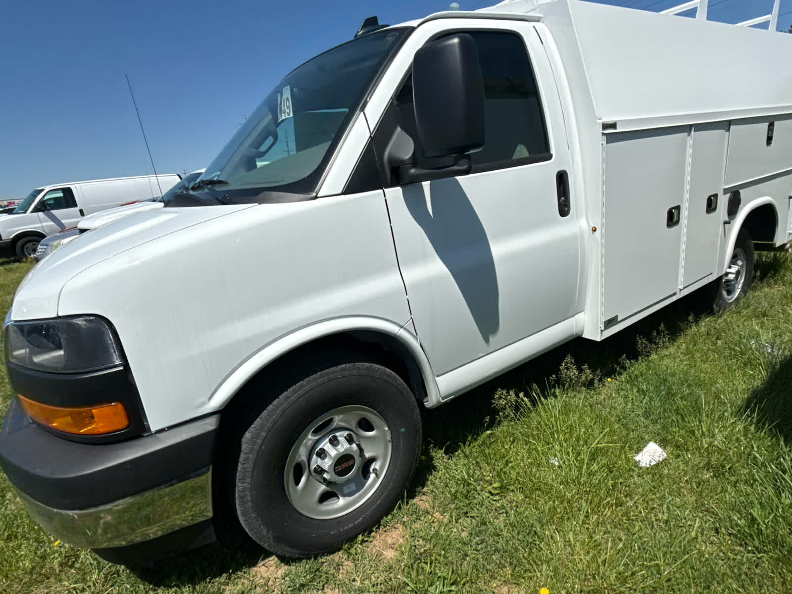 2025 GMC Savana Cutaway Work Van