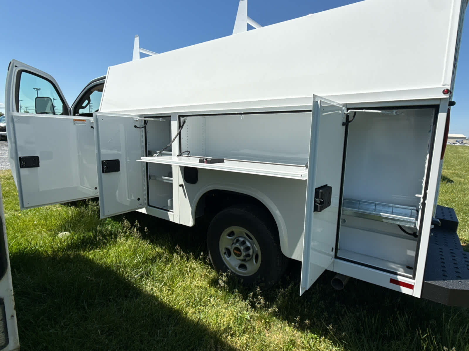 2025 GMC Savana Cutaway Work Van