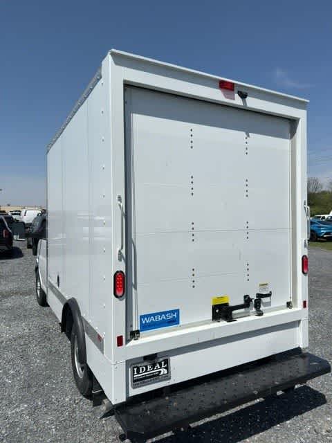 2025 GMC Savana Cutaway Work Van