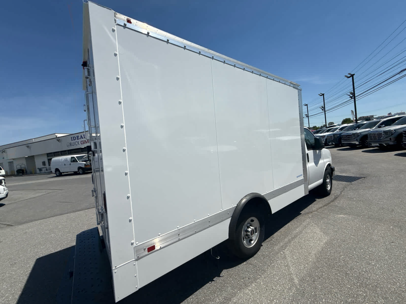 2025 GMC Savana Cutaway Work Van