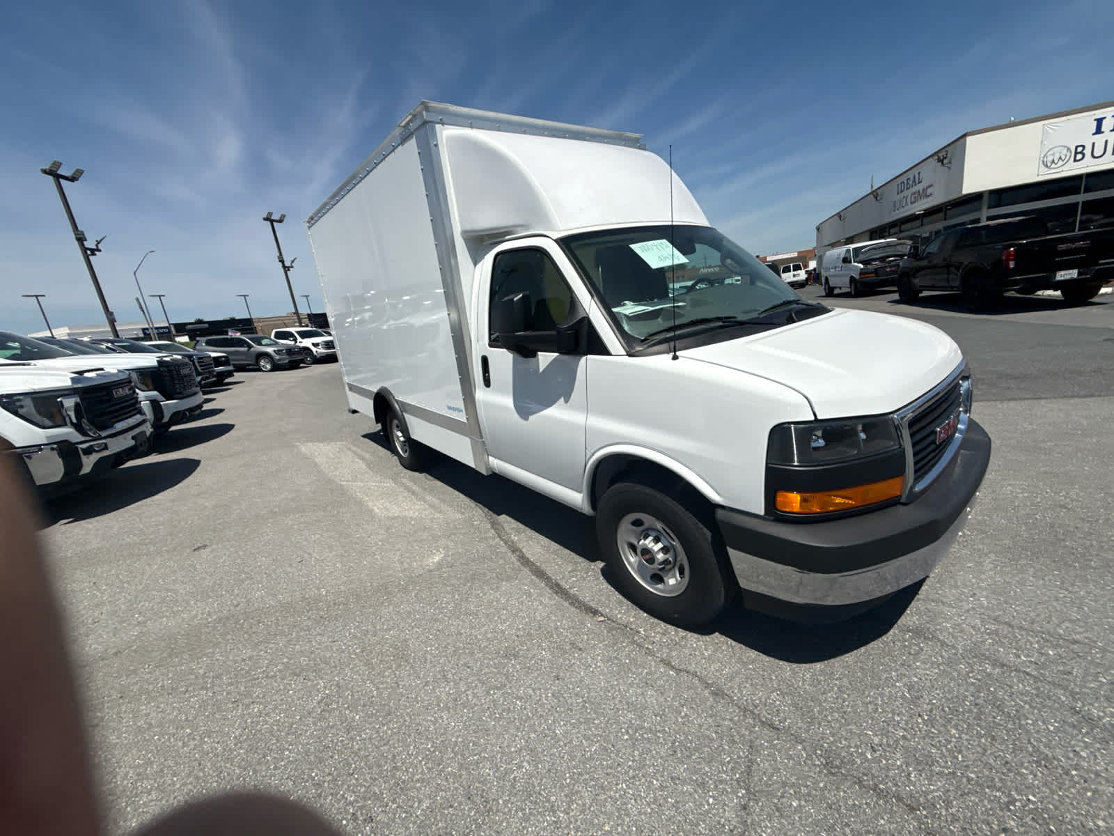 2025 GMC Savana Cutaway Work Van