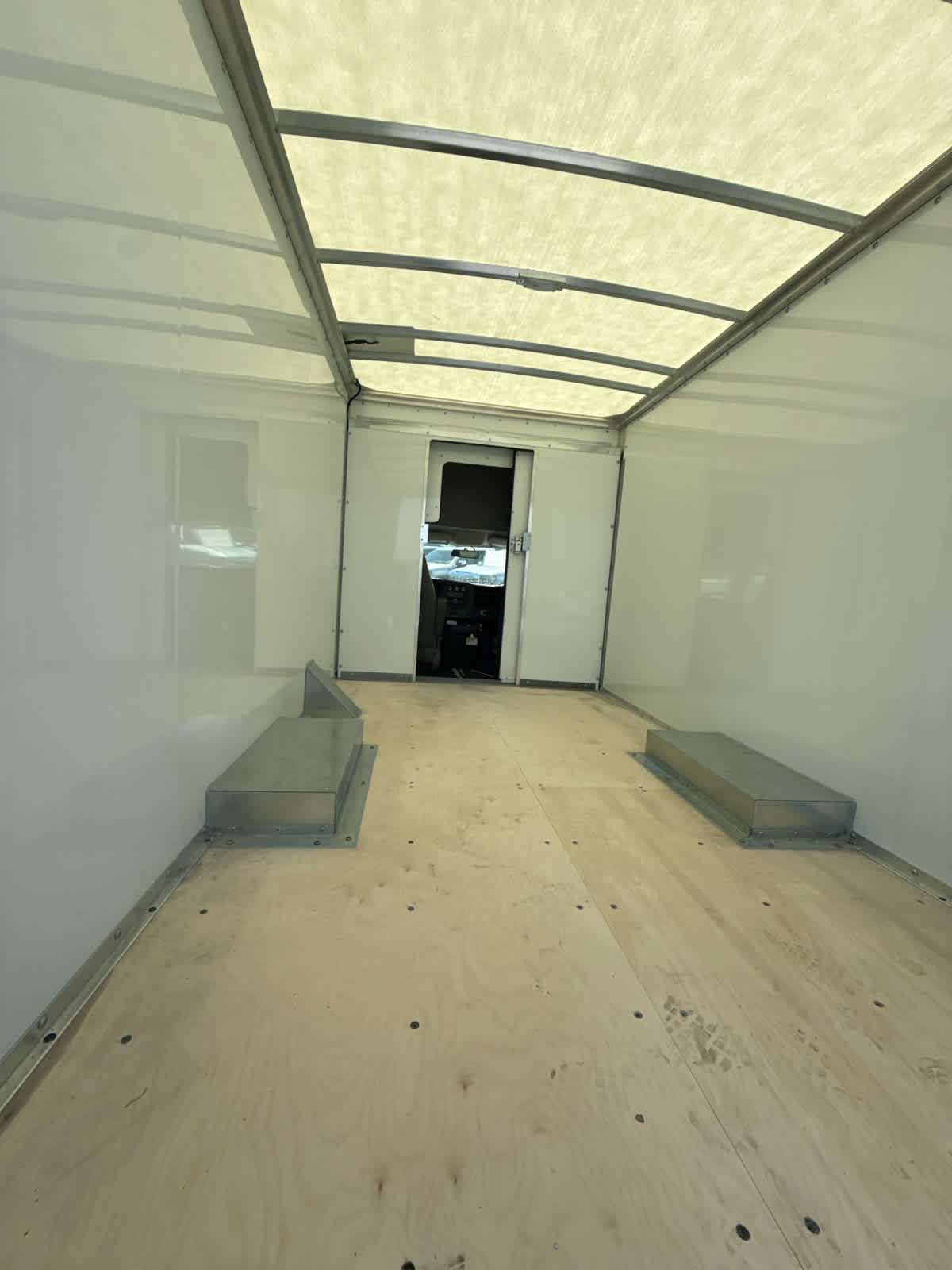 2025 GMC Savana Cutaway Work Van