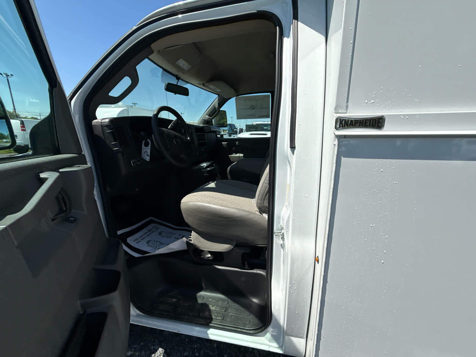 2025 GMC Savana Cutaway Work Van
